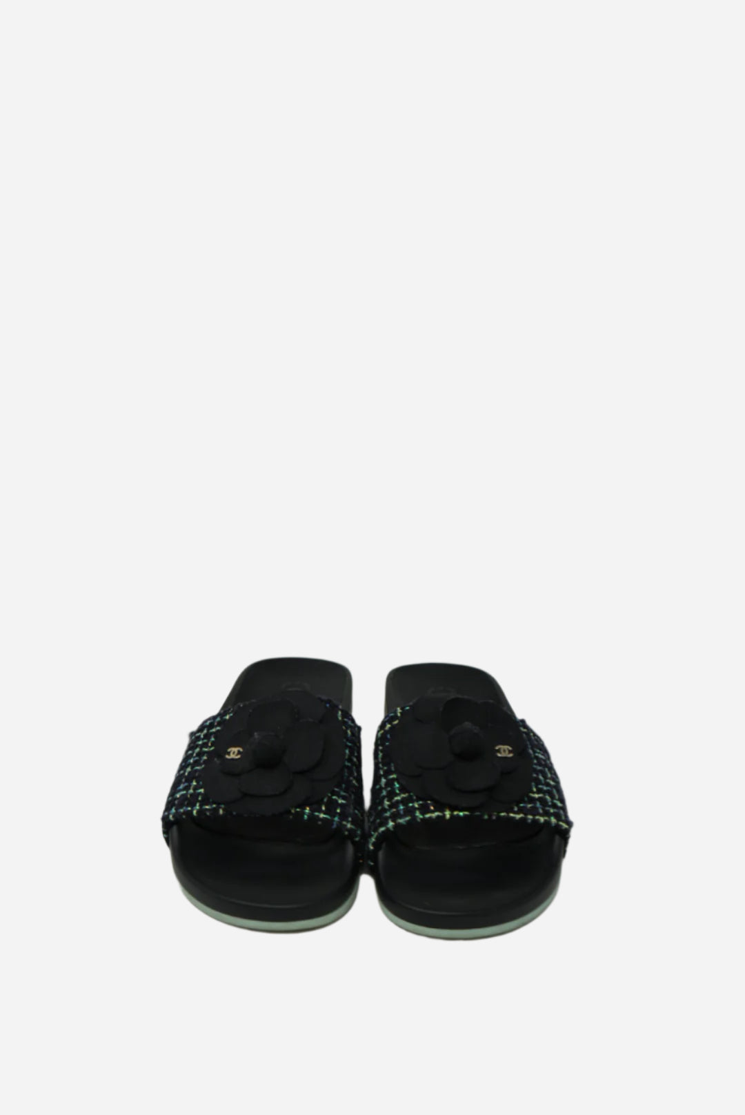 Pre-Owned Chanel Tweed Camellia Rubber Sandals