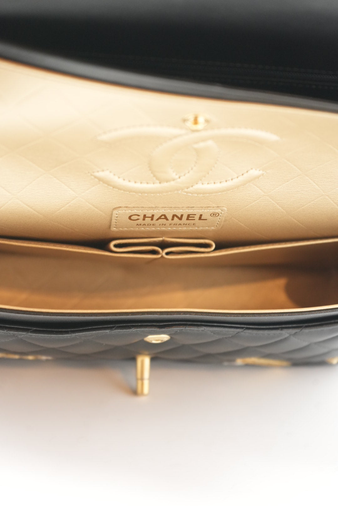 Pre-Owned Chanel Rue Cambon Charms Double Flap 2021 Lambksin Medium