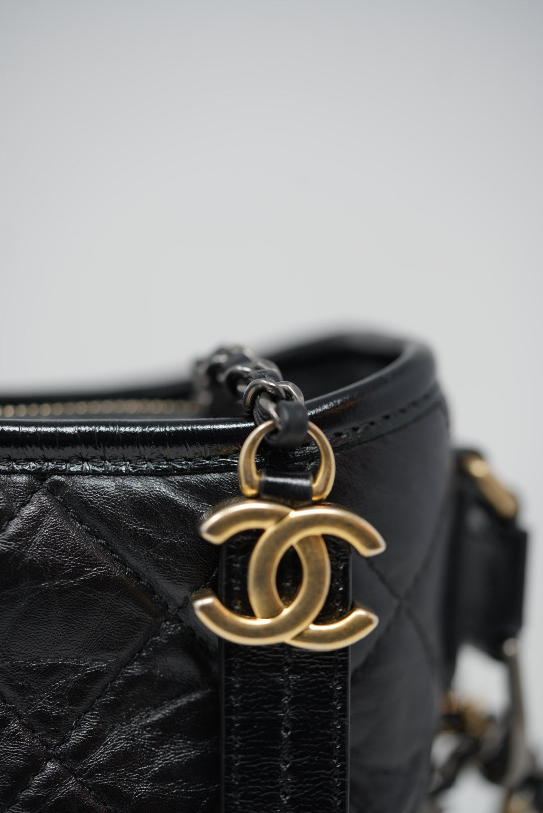 Pre-Owned Chanel 2020-2021 Gabrielle Shoulder Bag Small