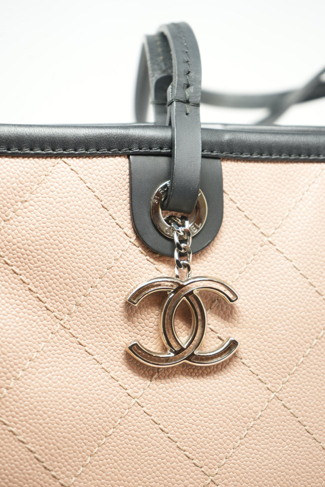 Pre-Owned Chanel Quilted Caviar Shopping Tote 2014