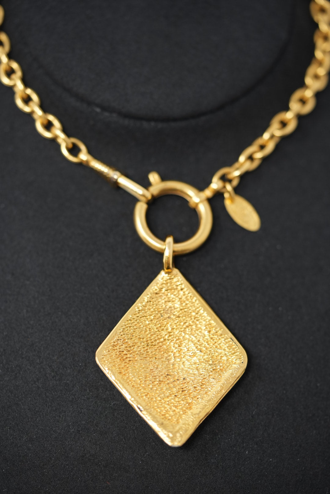 Pre-owned Chanel Rhombus Necklace