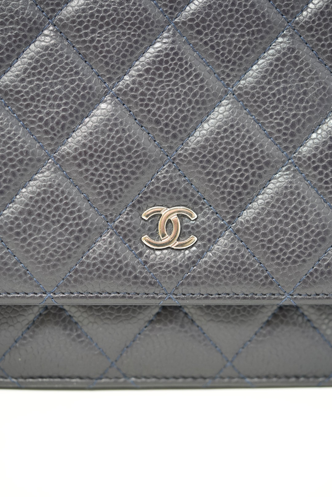 Pre-Owned Chanel 2013-2014 Navy Blue Wallet On Chain Caviar