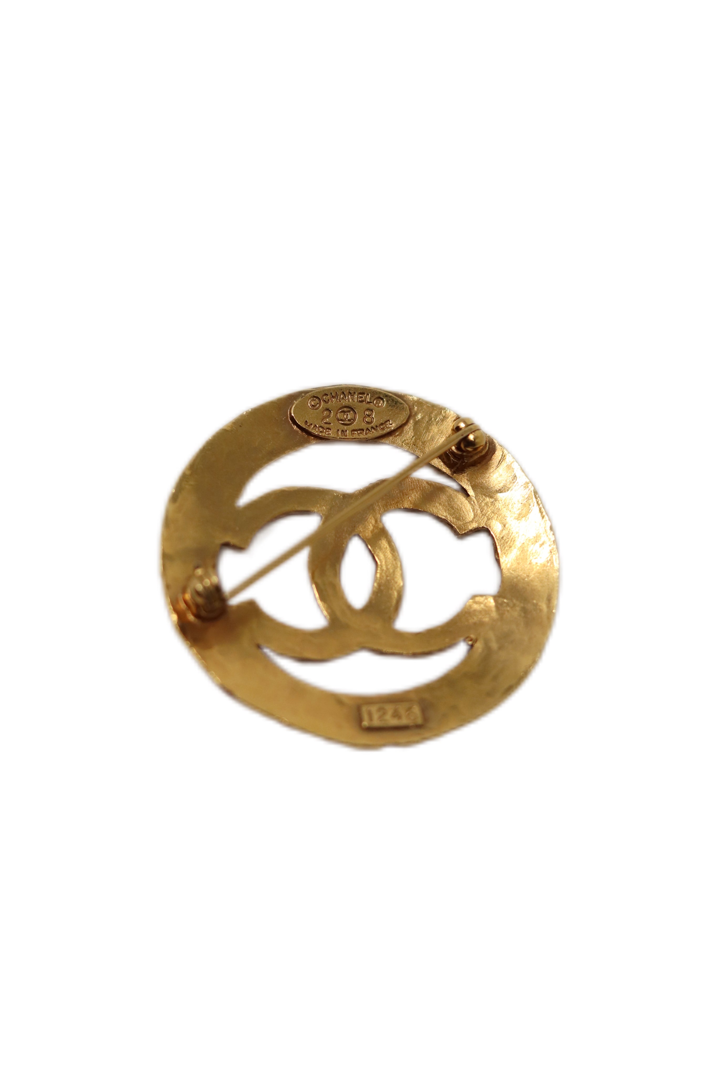 Pre-Owned Chanel Round CC Brooch
