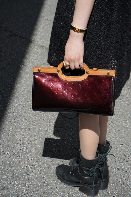 Louis Vuitton 2010 Monogram Vernis Roxbury Drive Amarante With Strap