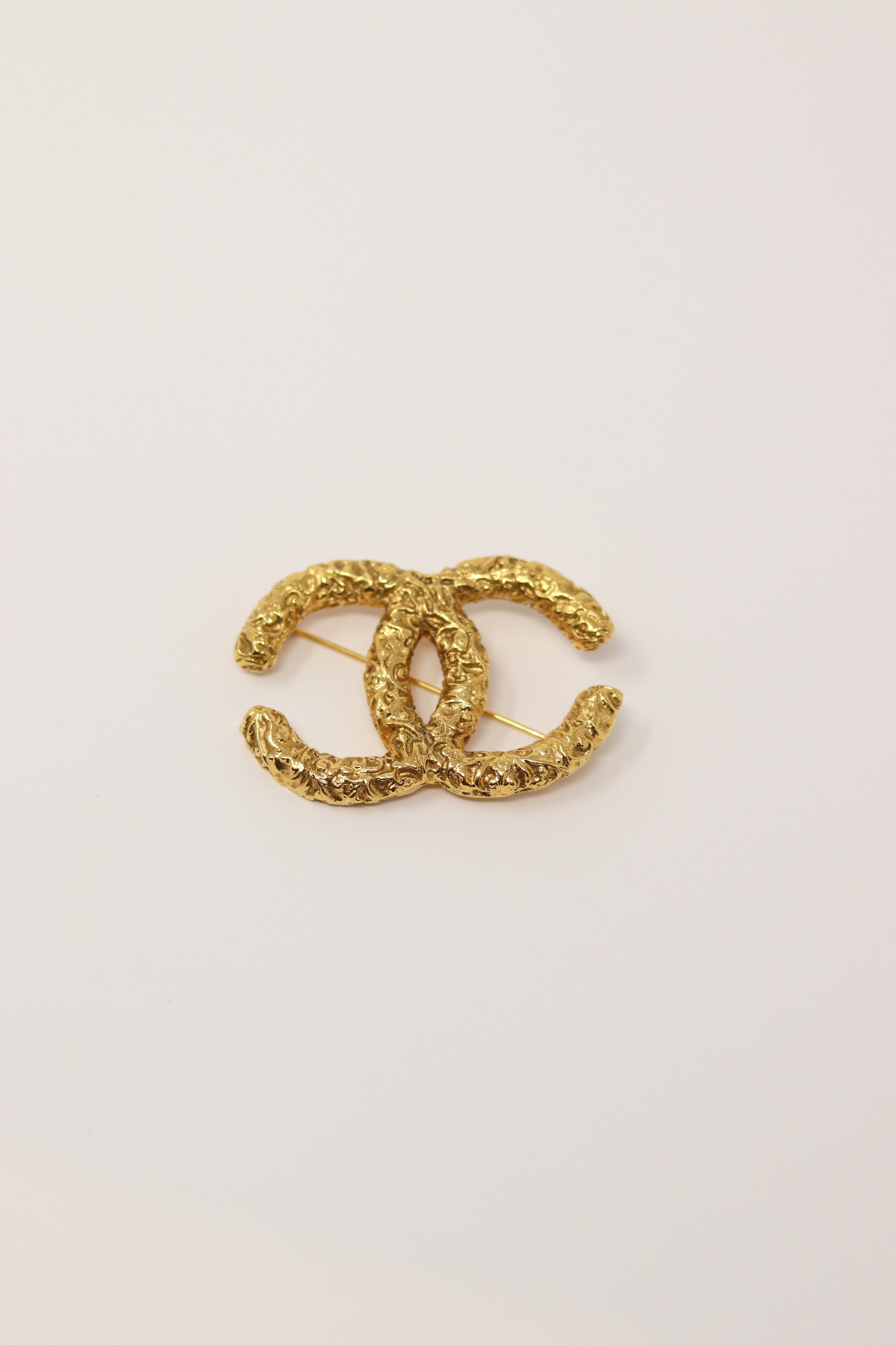 Pre-Owned CHANEL 1993 Florentine CC Brooch