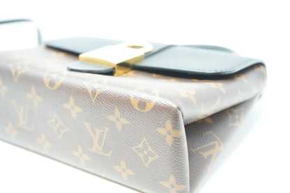 Louis Vuitton Monogram Locky BB