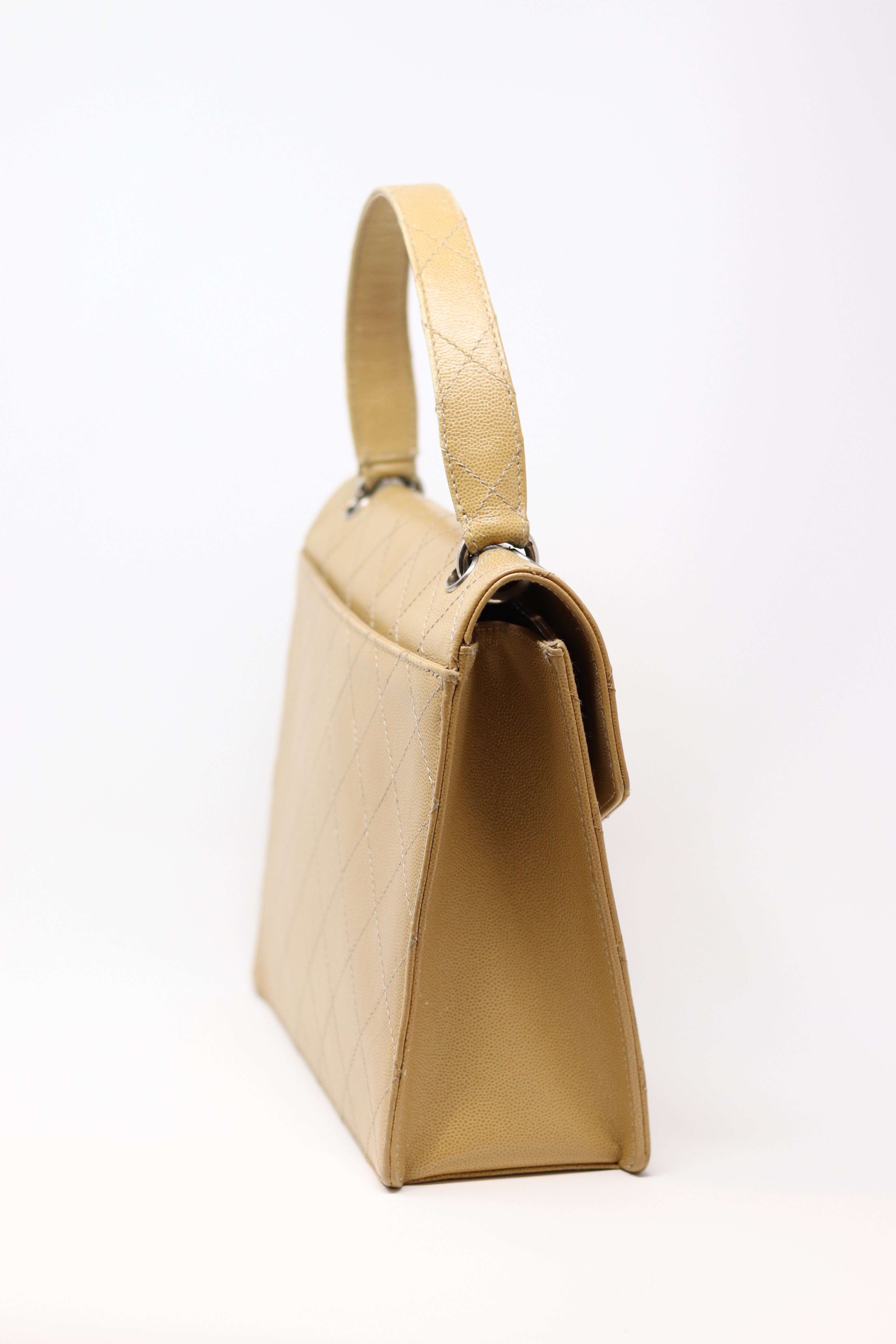Pre-Owned CHANEL Beige Wild Stitch Kelly Top Handle Bag