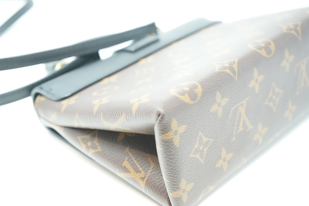 Louis Vuitton Monogram Locky BB