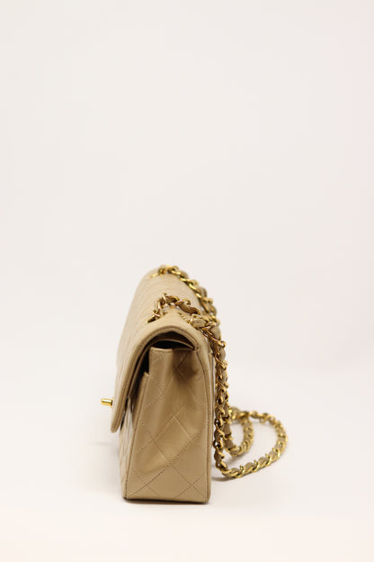 Pre-Owned CHANEL Beige Lambskin Classic Double Flap Small