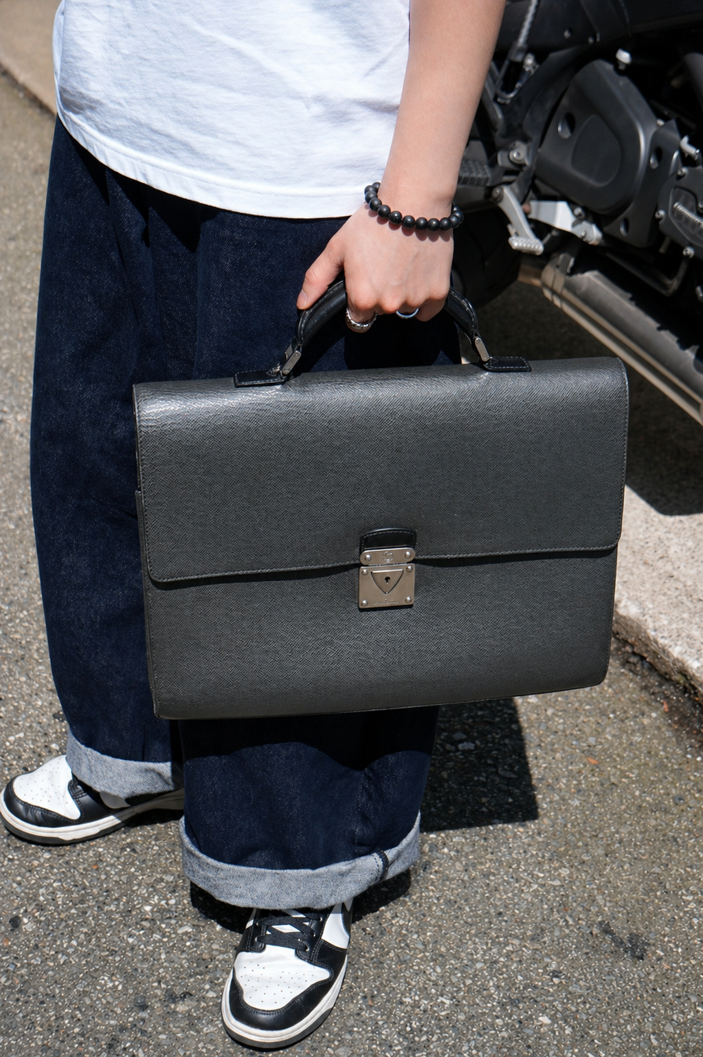 Louis Vuitton 2008 Taiga Neo Robusto 2 Compartment Briefcase