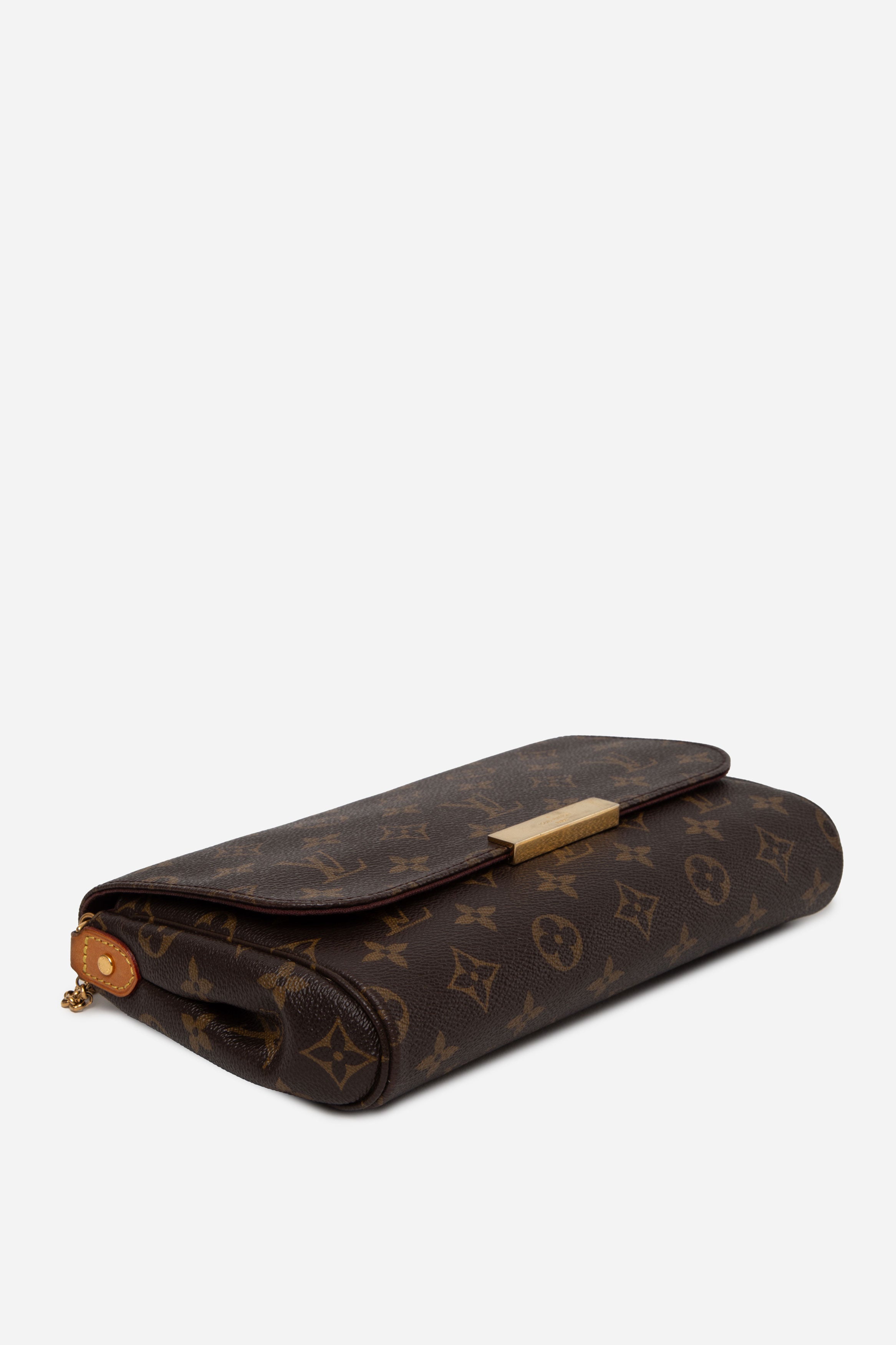 Louis Vuitton 2018 Monogram Favorite MM Crossbody Bag