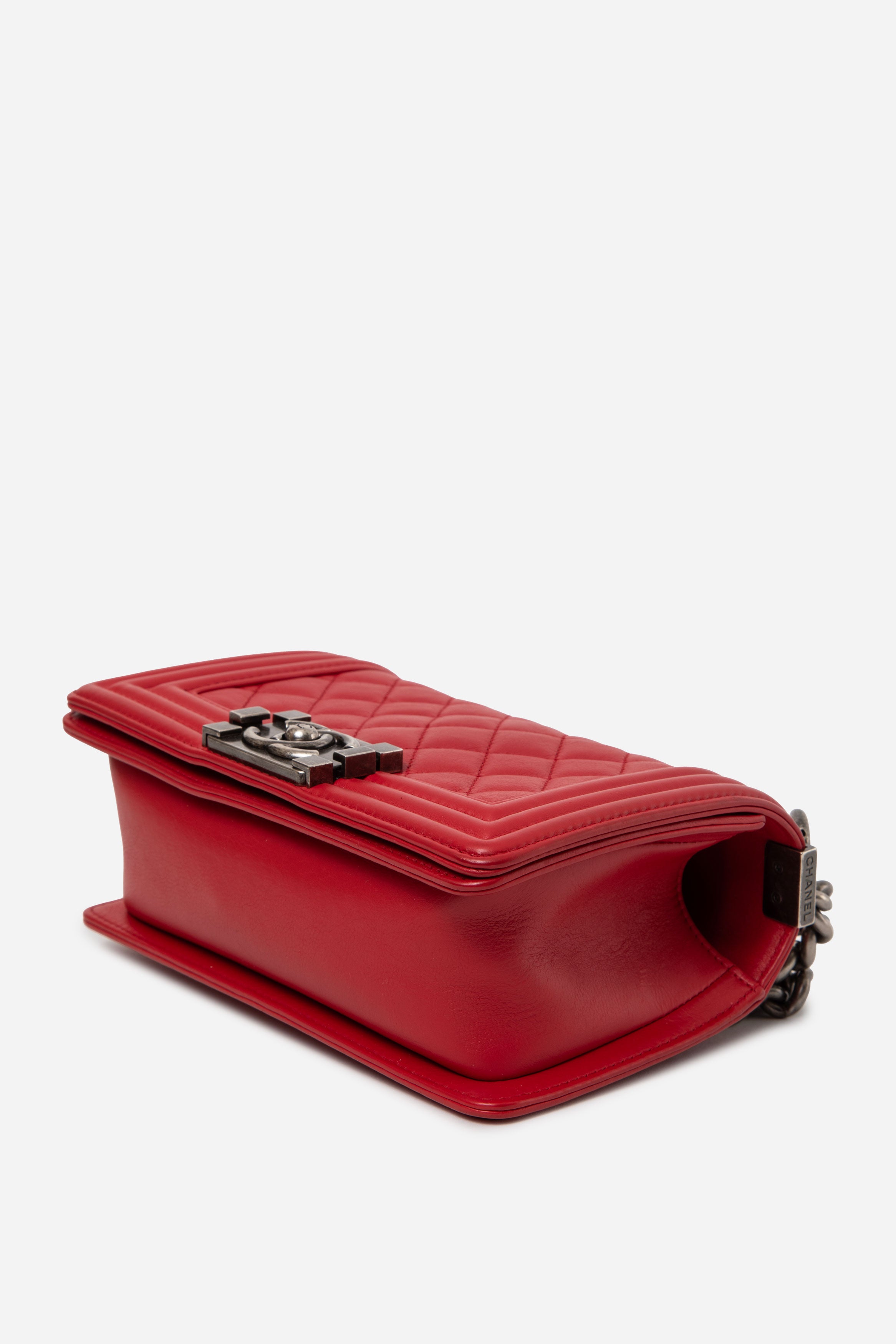 Pre-Owned Chanel 2013 Calfskin Small Flap Boy Bag Red