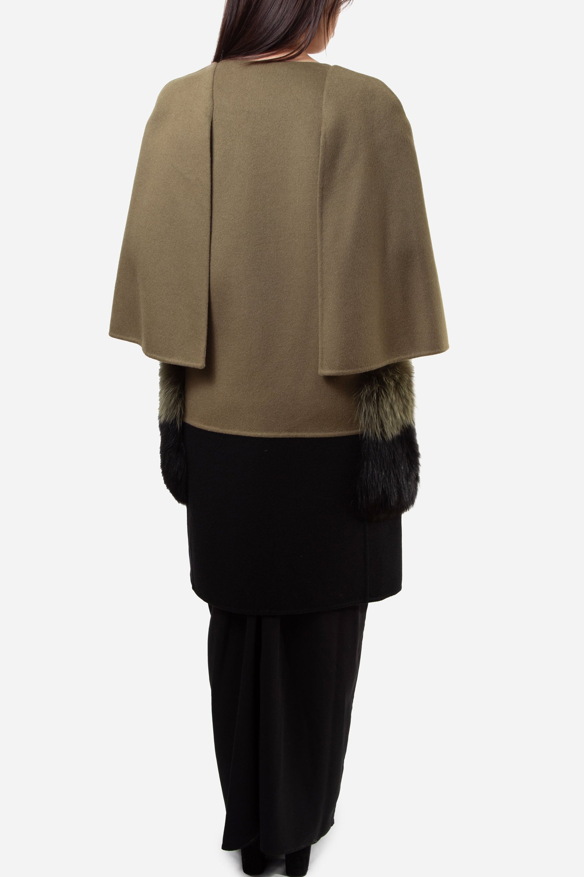 Fendi Green Wool Cape Coat With Fox Fur Pocket Size 38