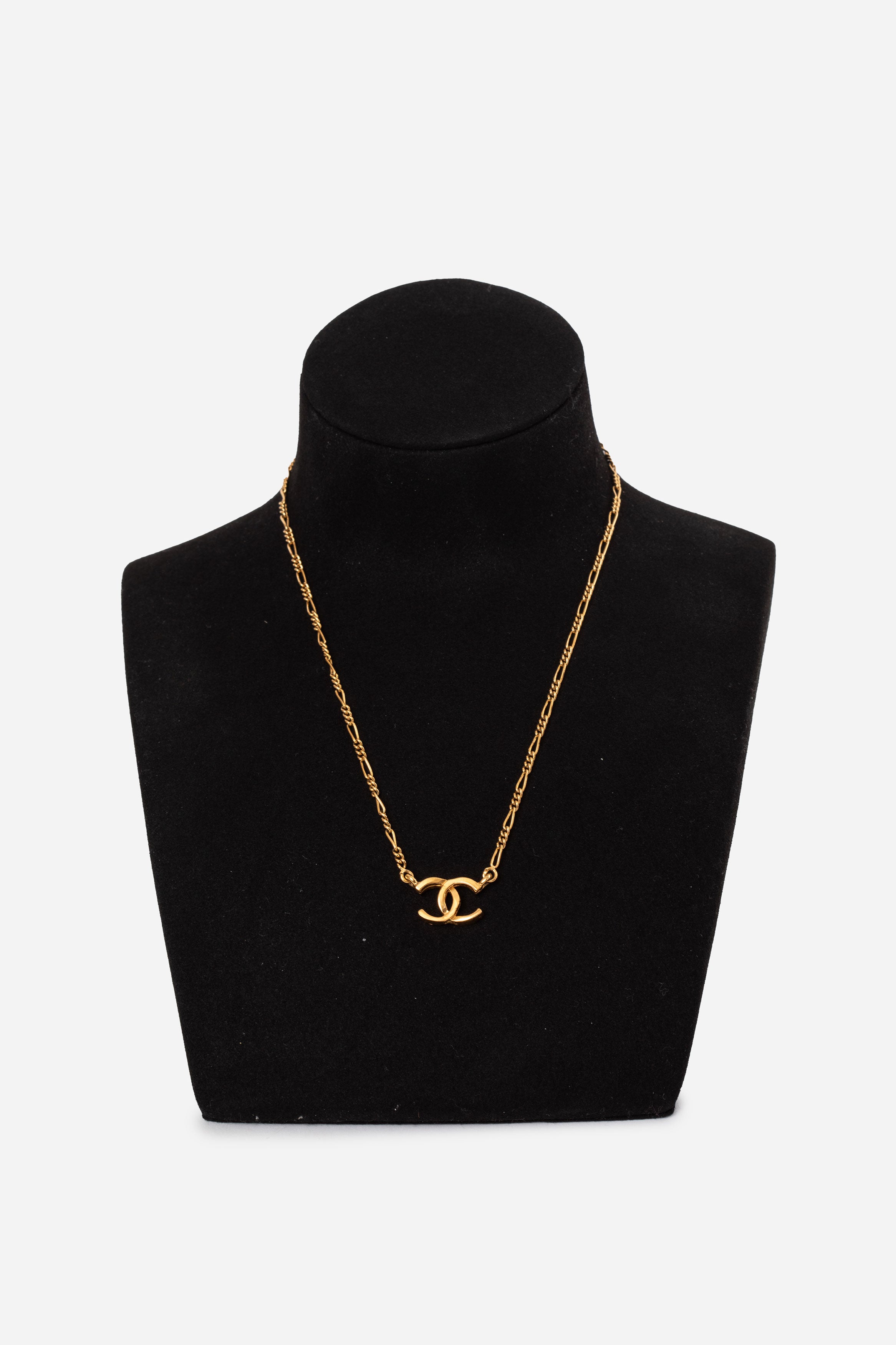 Pre-Owned Chanel 80's/90's Mini CC Necklace