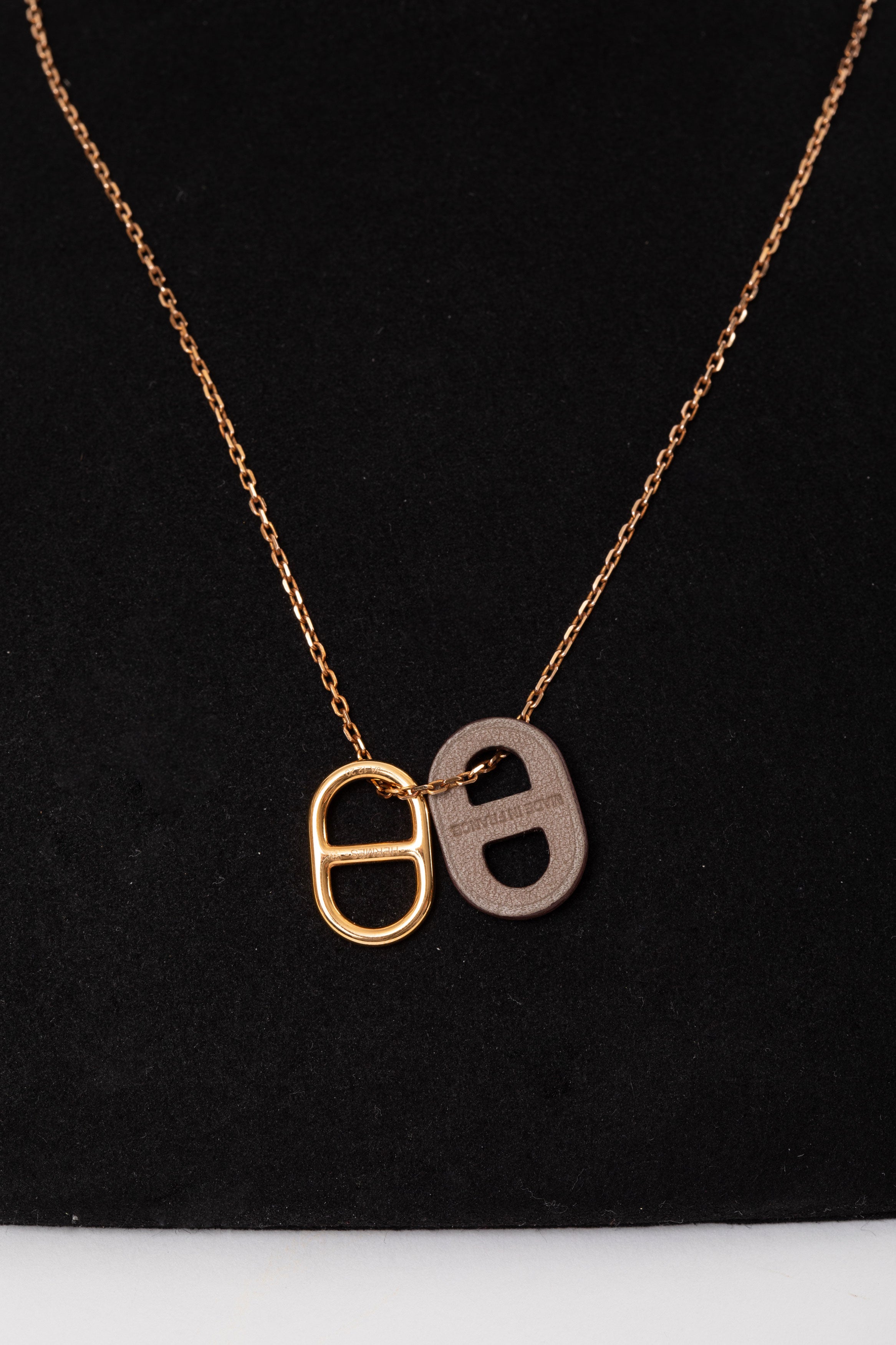 Hermès Etoupe Gold-Plated O'Maillon Pendant Necklace