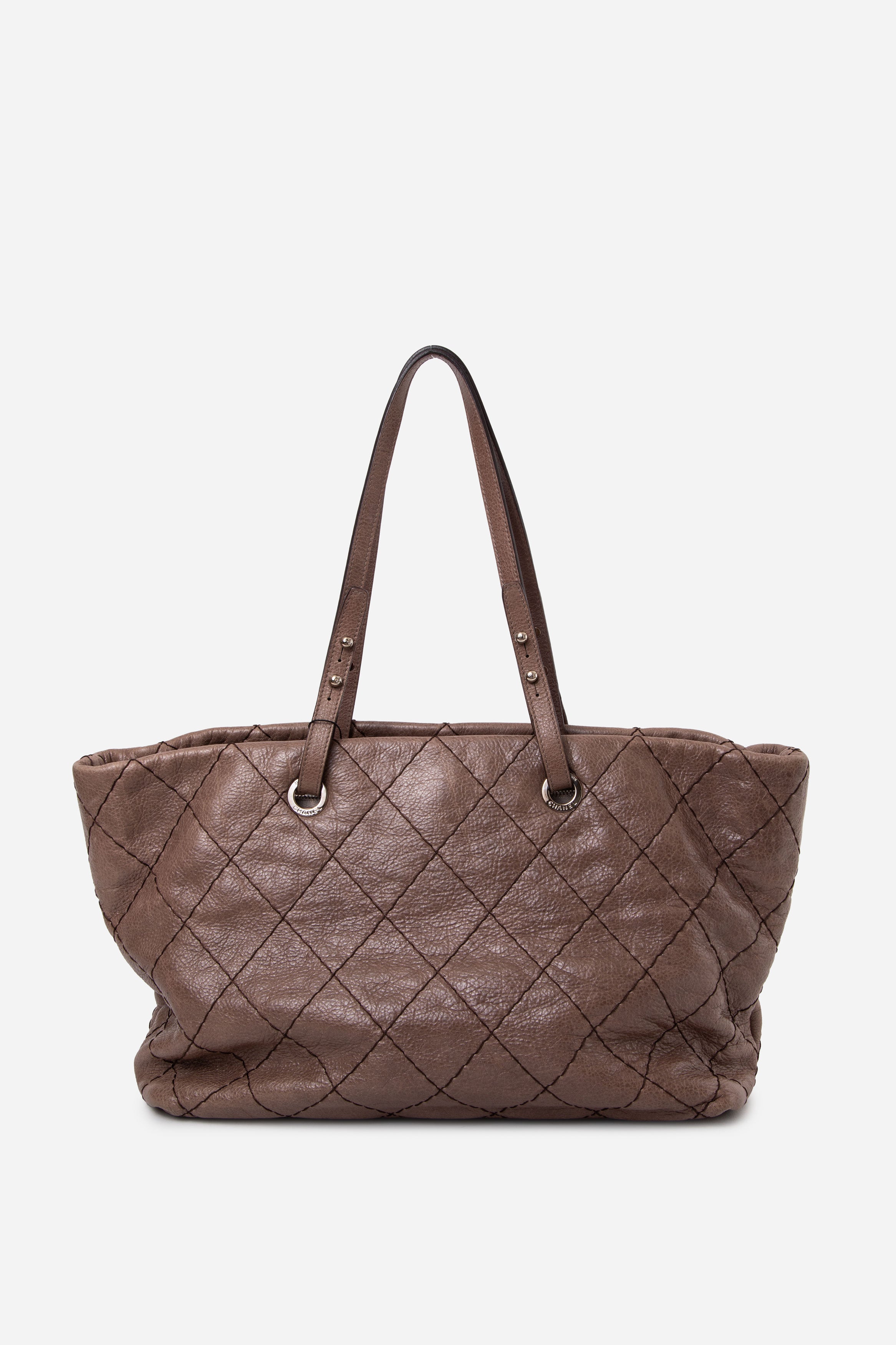 Pre-Owned Chanel 2009-2010 Brown Calfskin On The Road Tote Bag