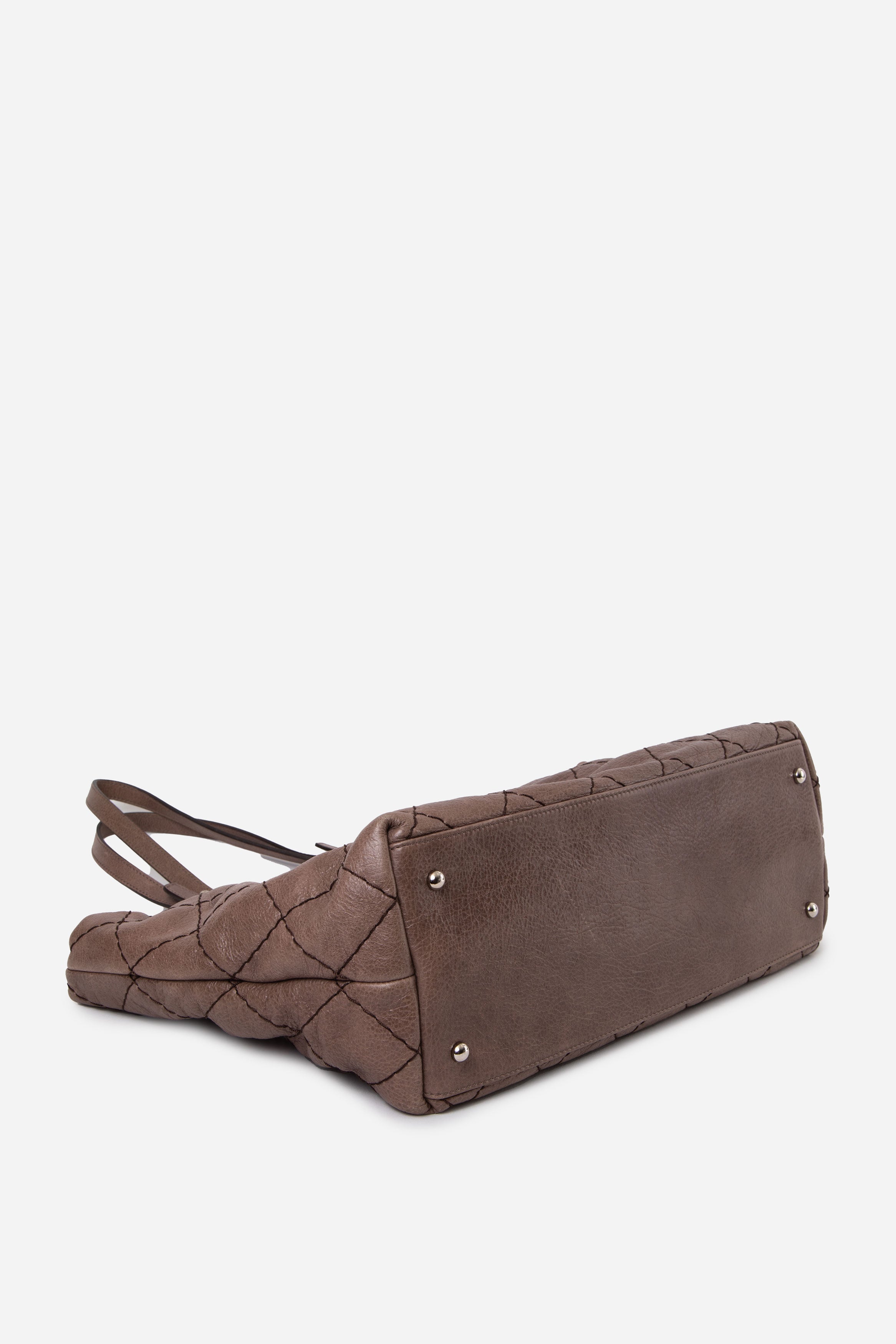 Pre-Owned Chanel 2009-2010 Brown Calfskin On The Road Tote Bag