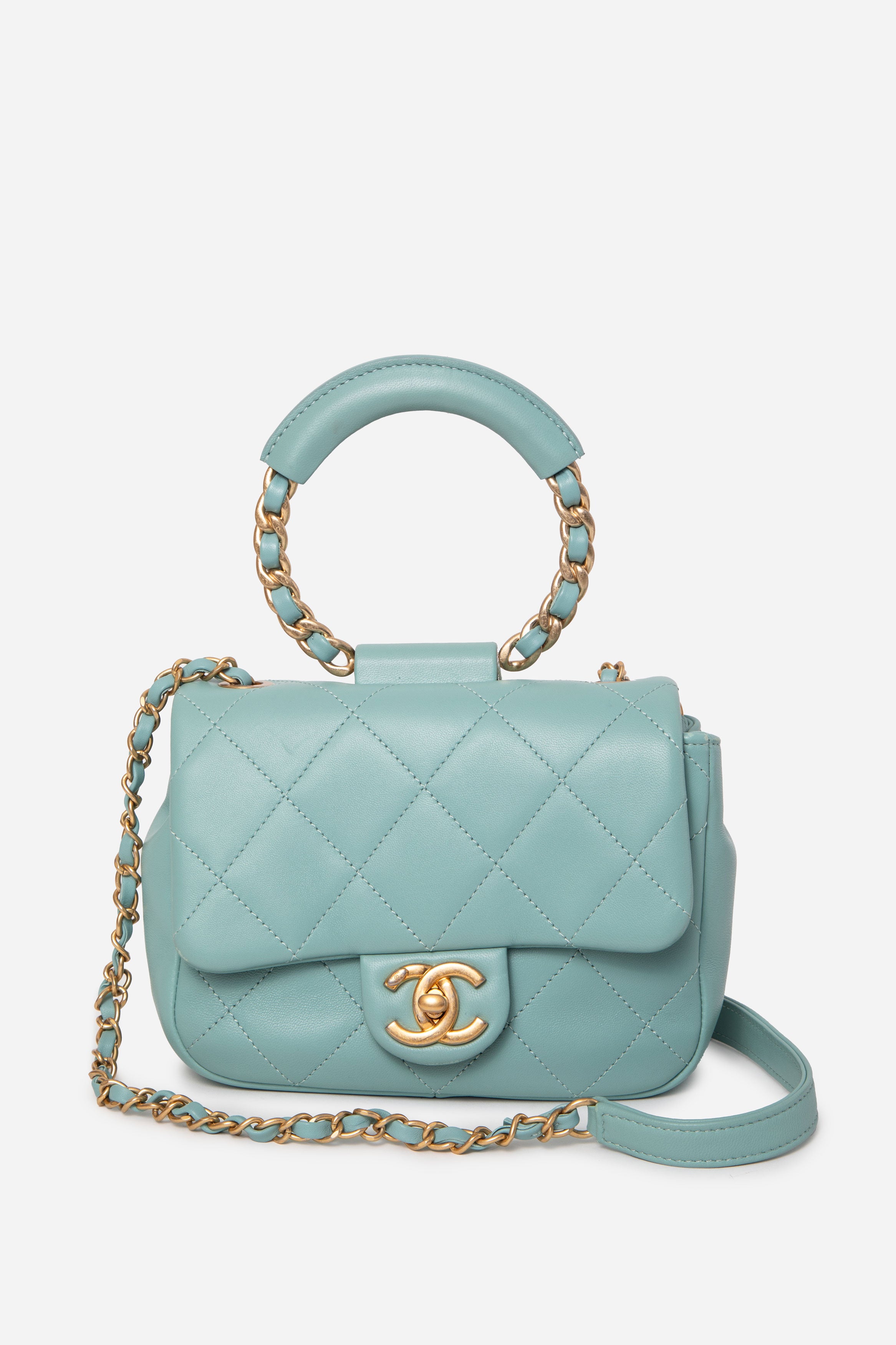 Pre-Owned CHANEL 2019 Blue Lambskin Mini Flap Handle Bag