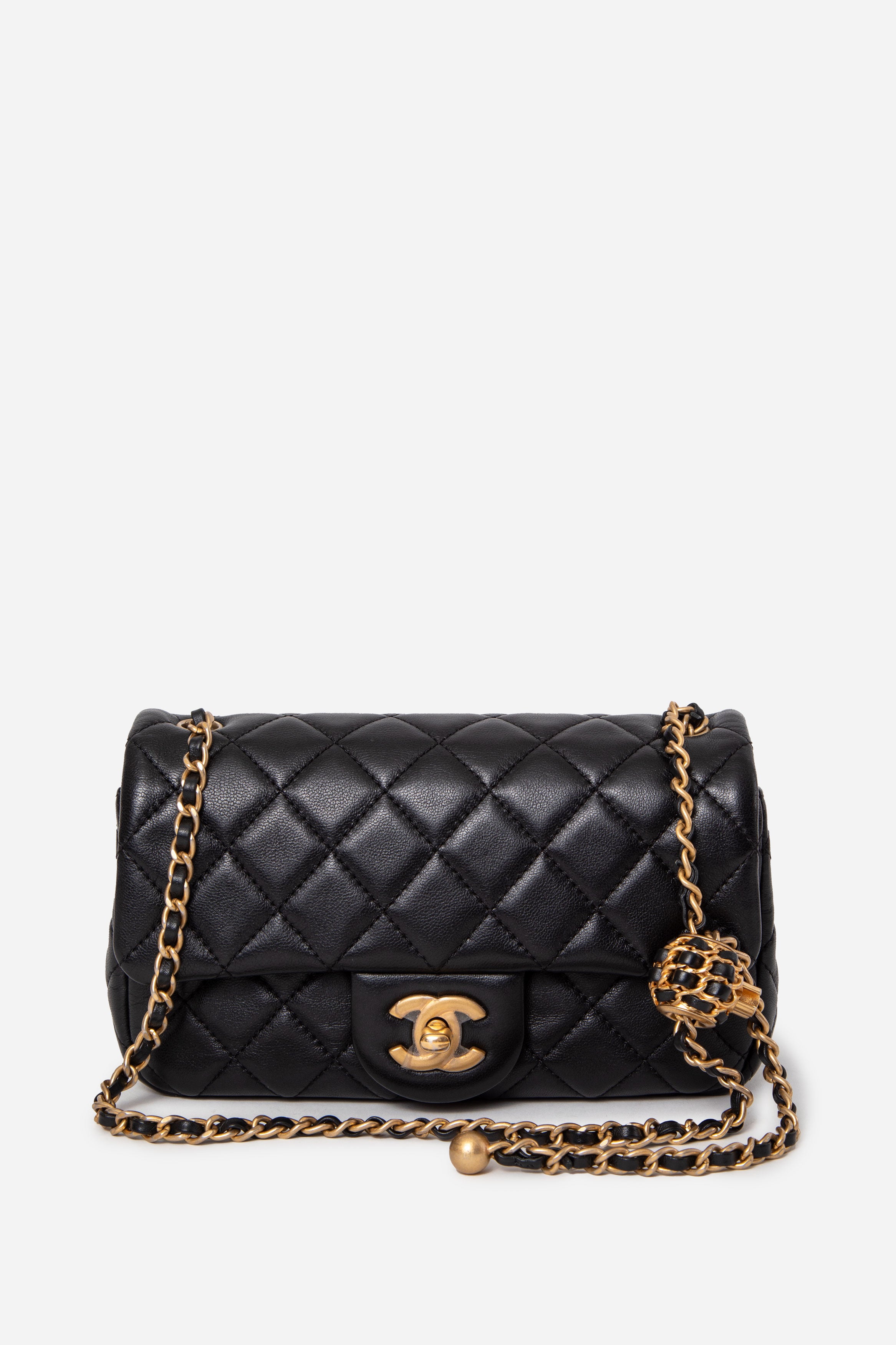 Pre-Owned CHANEL Black Lambskin Pearl Crush Mini Rectangular Crossbody Bag