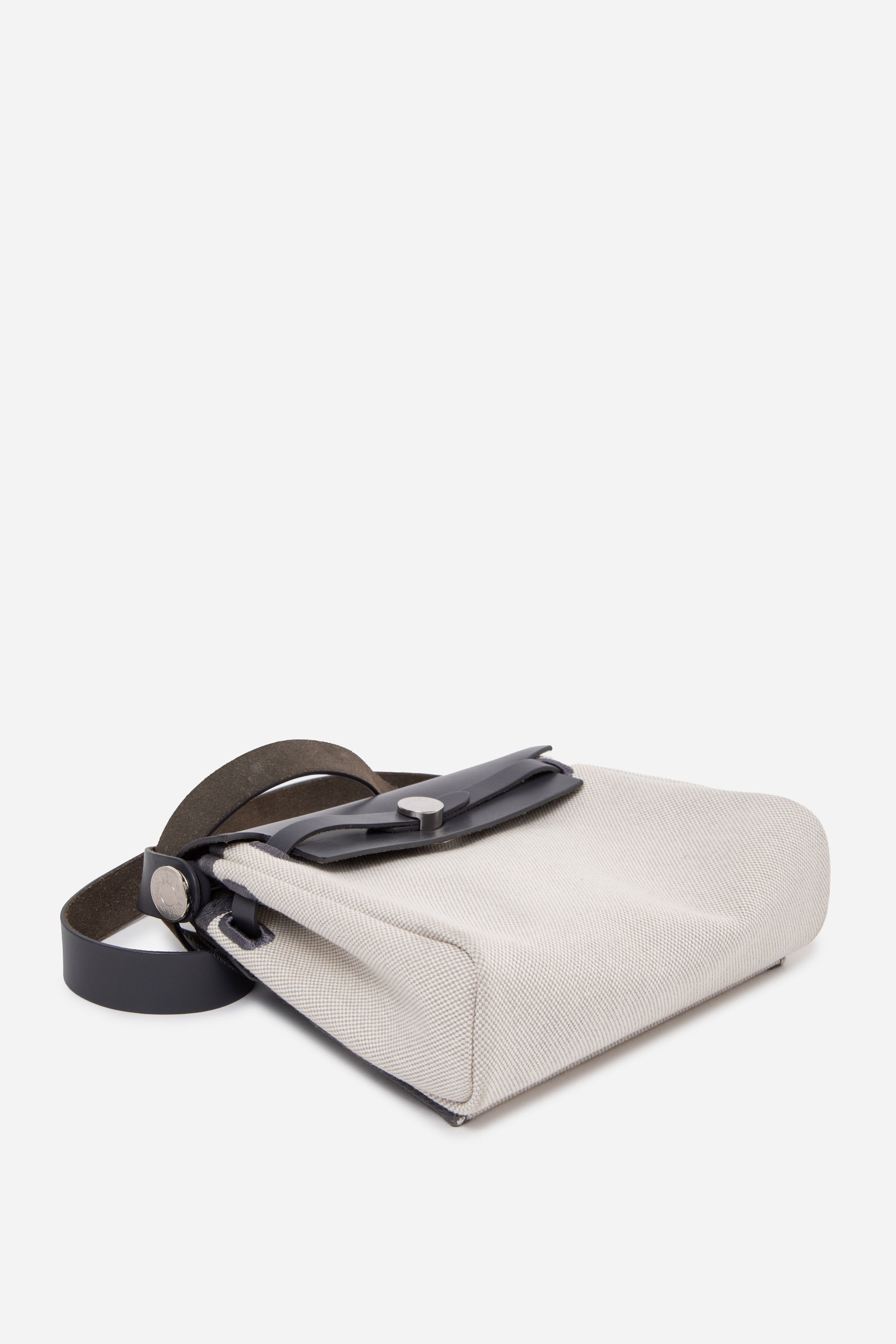Hermes 2024 Mini Herbag Zip 20 Ecru Ardoise Vache Hunter