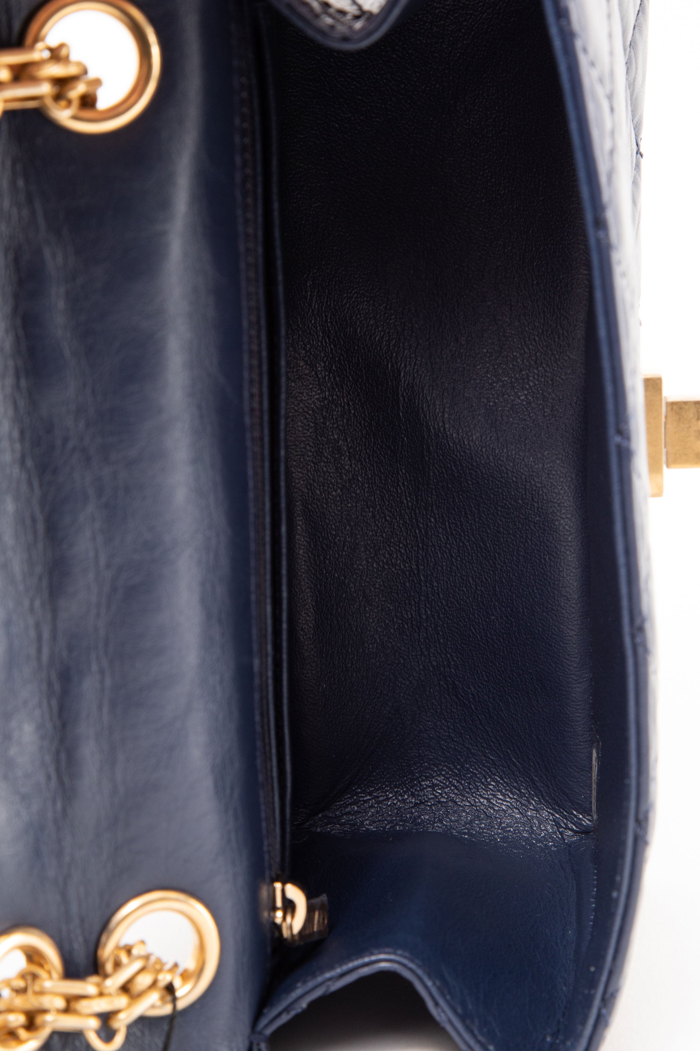 Pre-Owned Chanel 2020 Navy Aged Calfskin Quilted 2.55 Reissue Mini Flap Bag