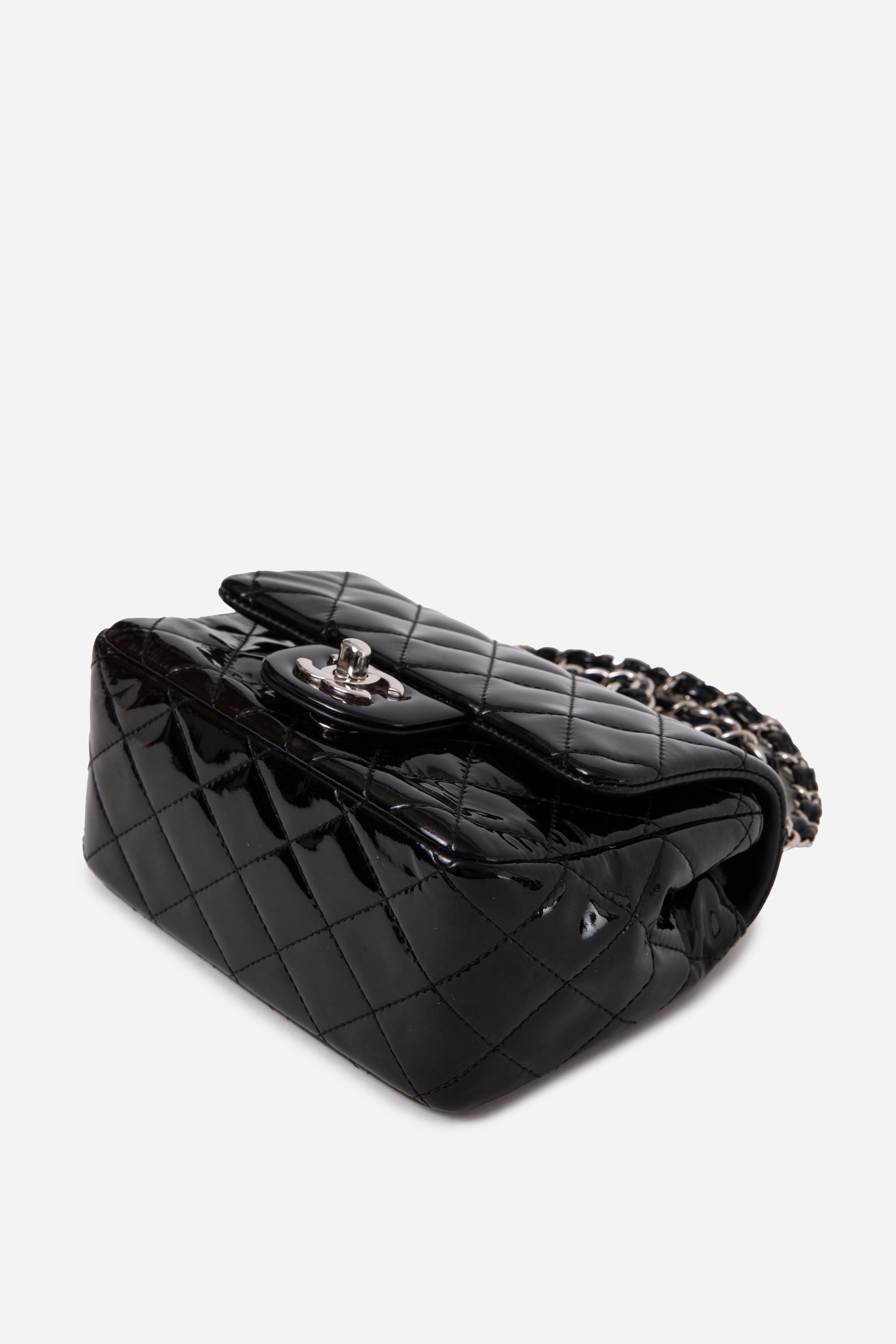Pre-Owned Chanel Black Patent 2014-2015 Mini Square Crossbody Bag