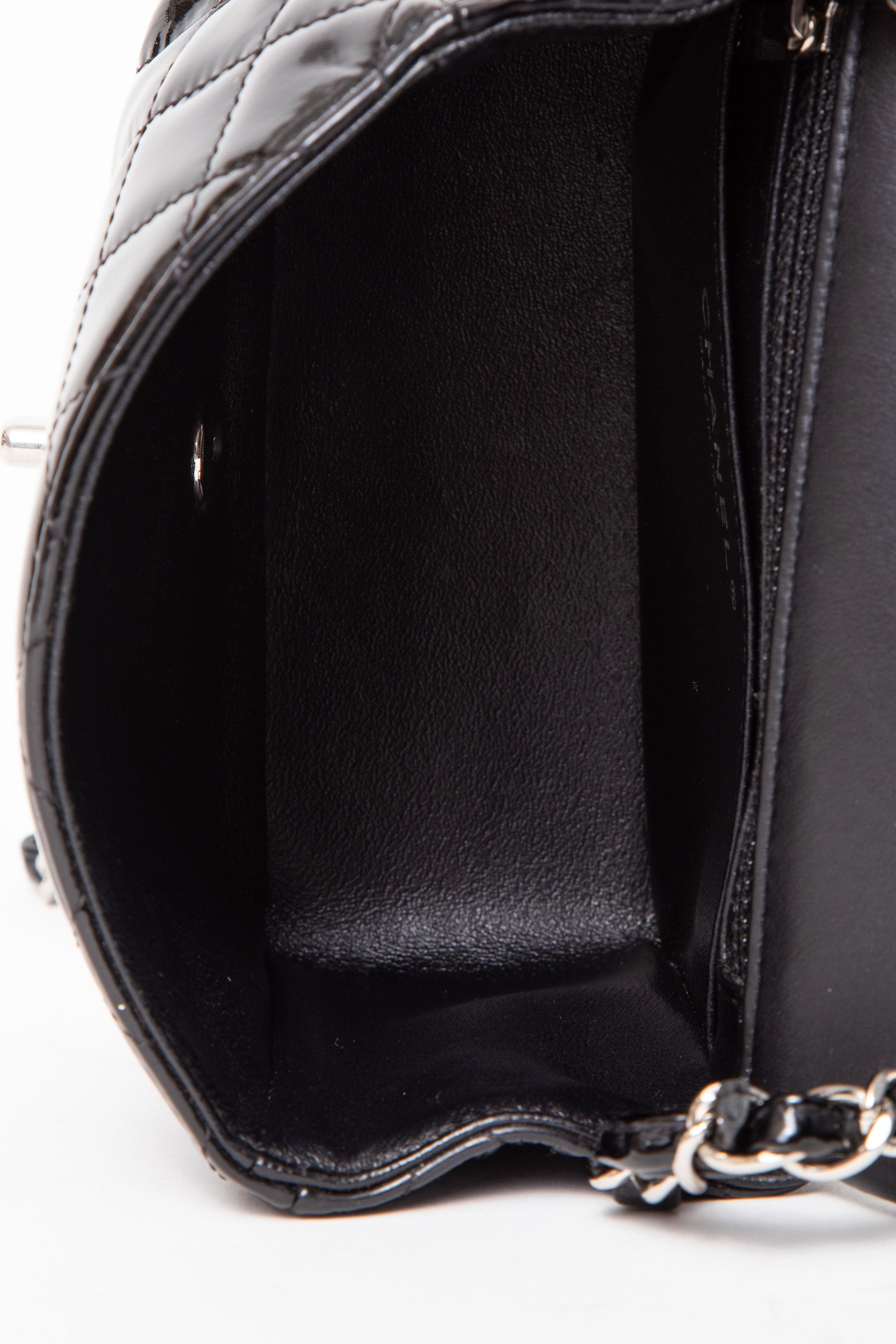 Pre-Owned Chanel Black Patent 2014-2015 Mini Square Crossbody Bag