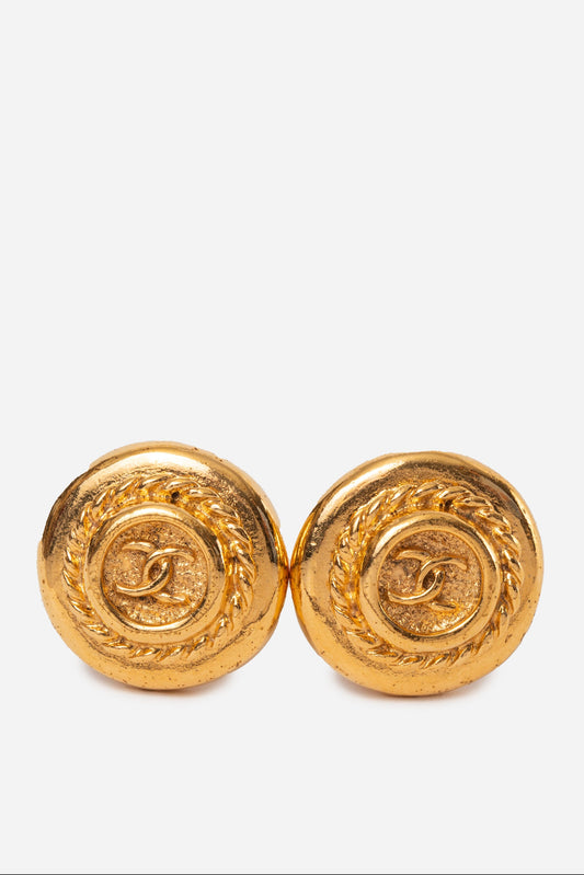 Pre-owned Chanel 1993 Round CC Earrings Clip-On
