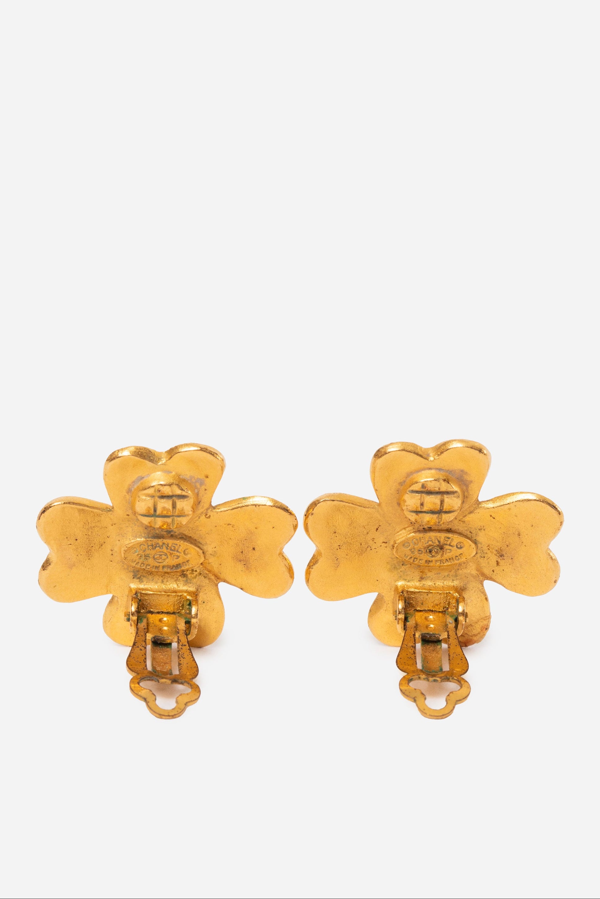 Pre-Owned Chanel 1995 Clover Earrings Clip-On