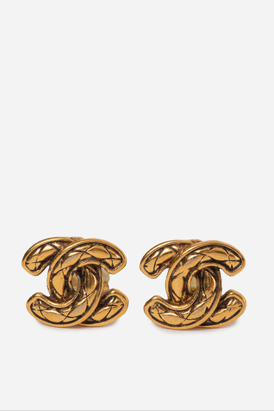 Pre-Owned CHANEL 80's CC Quilted Earrings Clip-On
