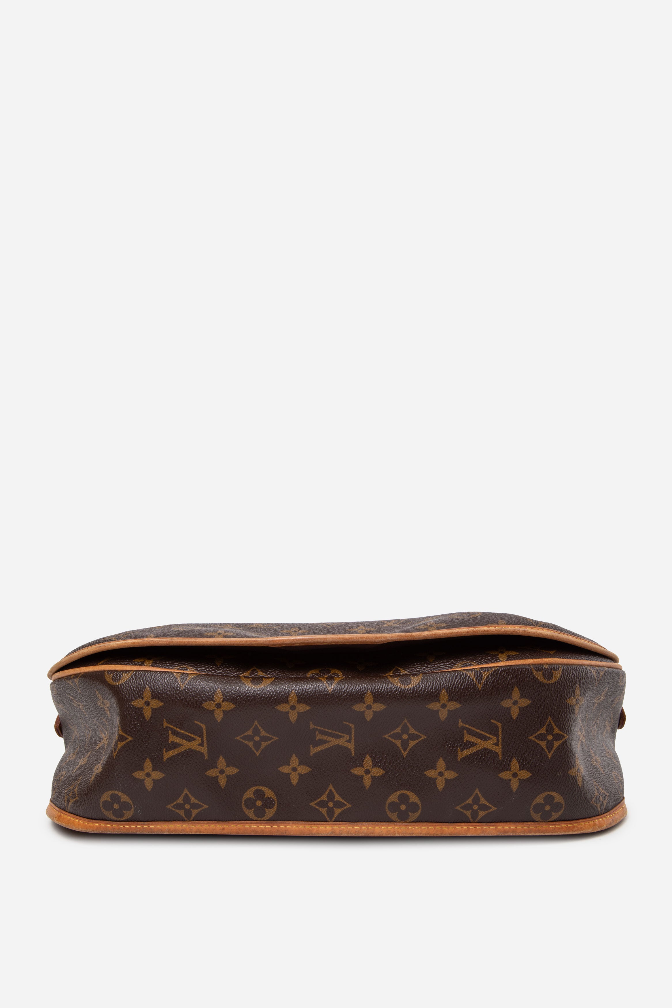 Louis Vuitton 2011 Monogram Menilmontant MM Shoulder Bag