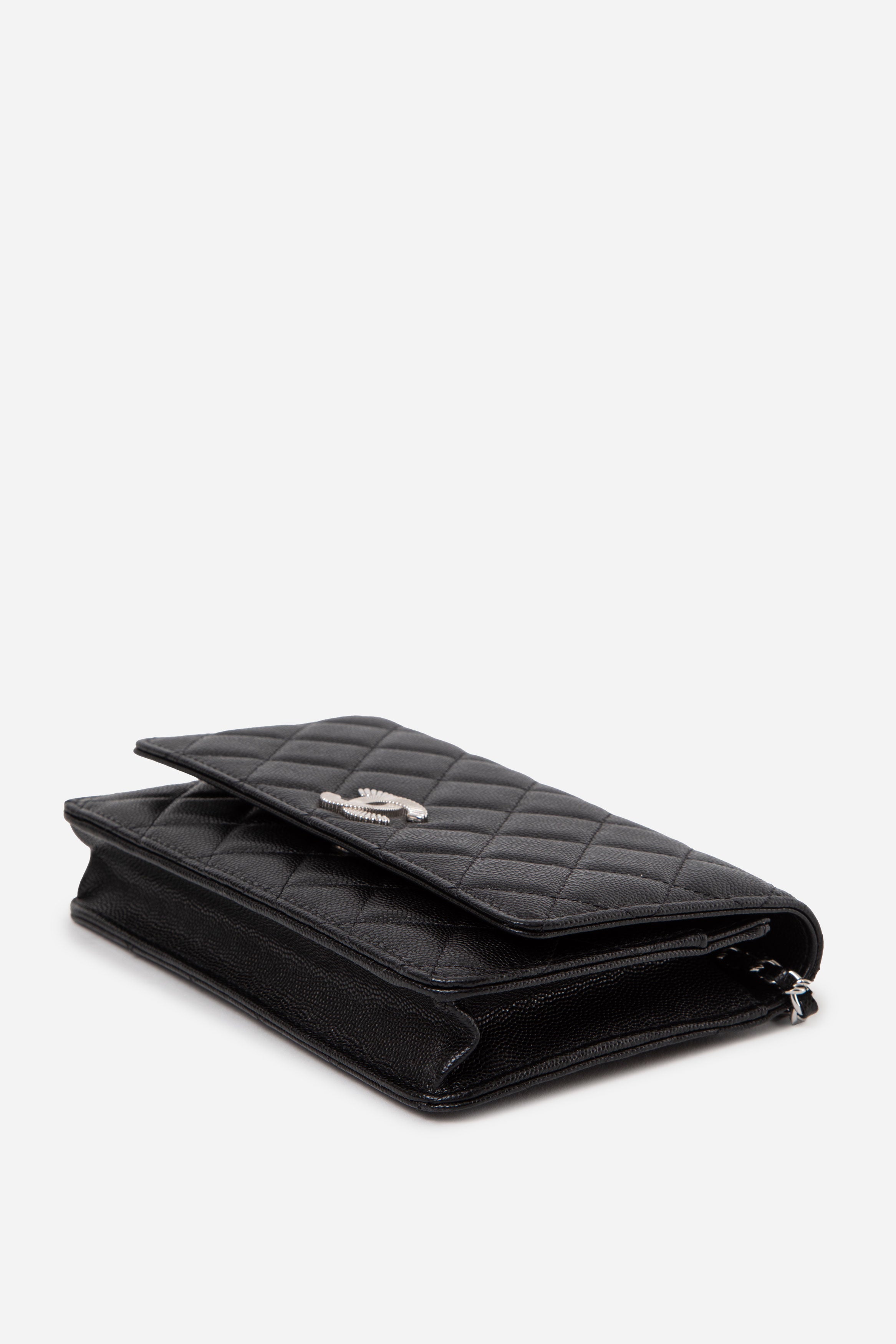 Pre-Owned Chanel 25C Black Caviar Wallet On Chain