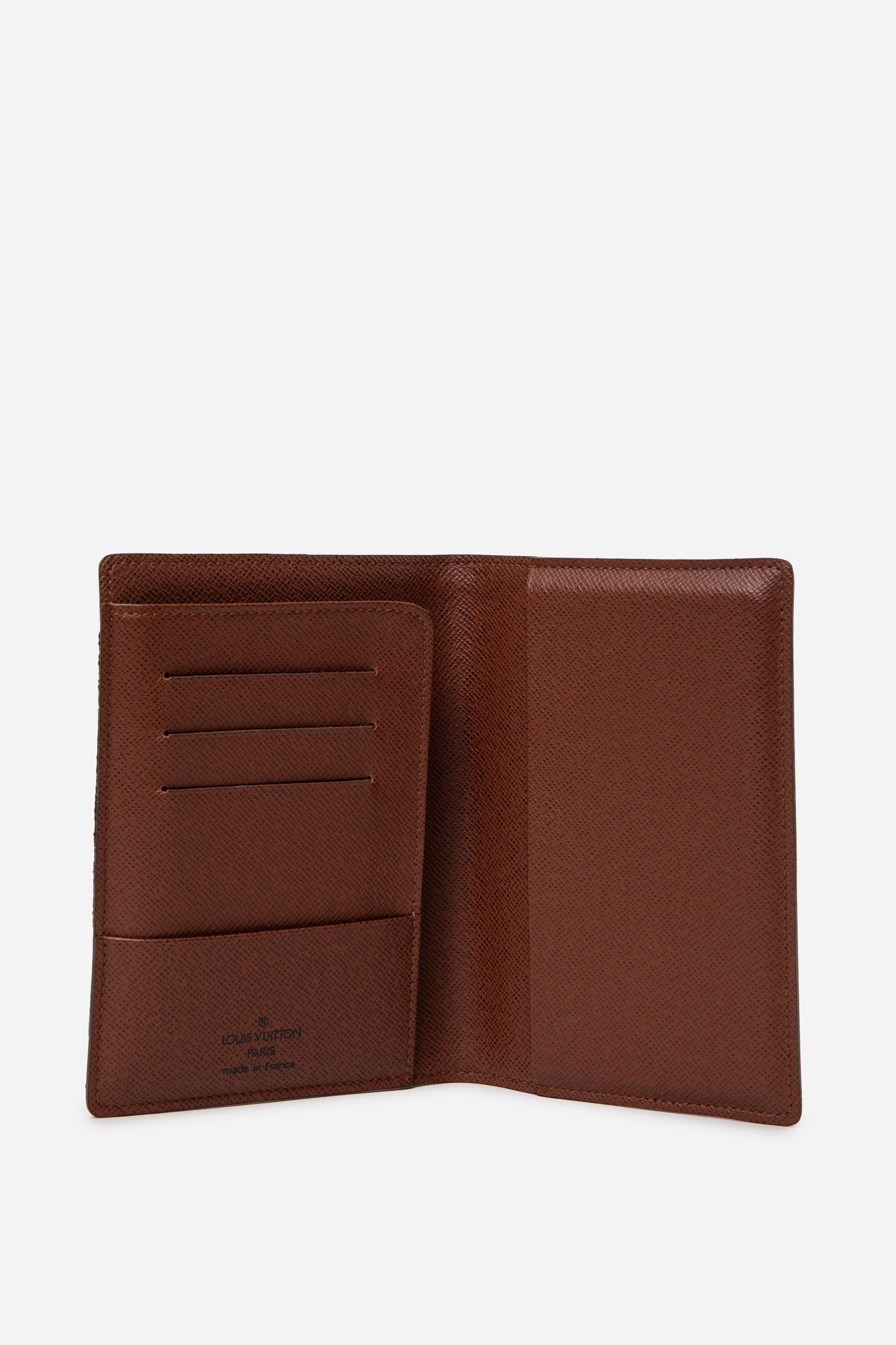 Louis Vuitton 2008 Monogram Passport Cover