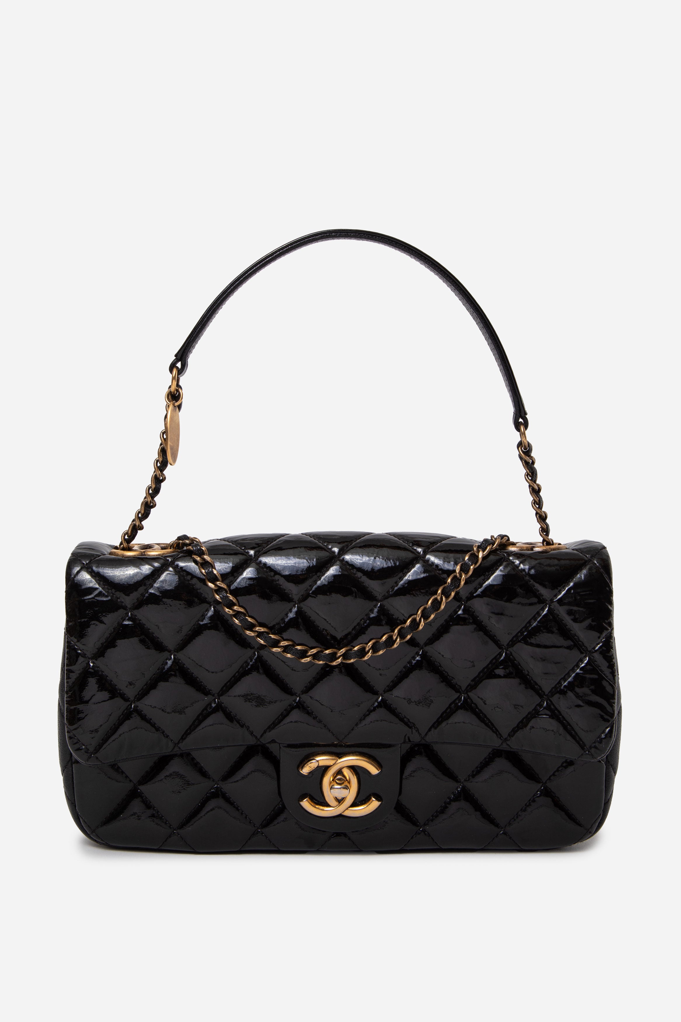 Pre-Owned Chanel 2015-2016 Patent/Calfskin Flap Bag Black