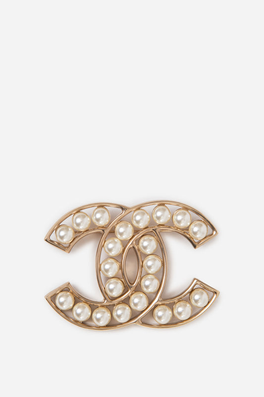Pre-Owned Chanel 2020 Faux Pearl CC Brooch