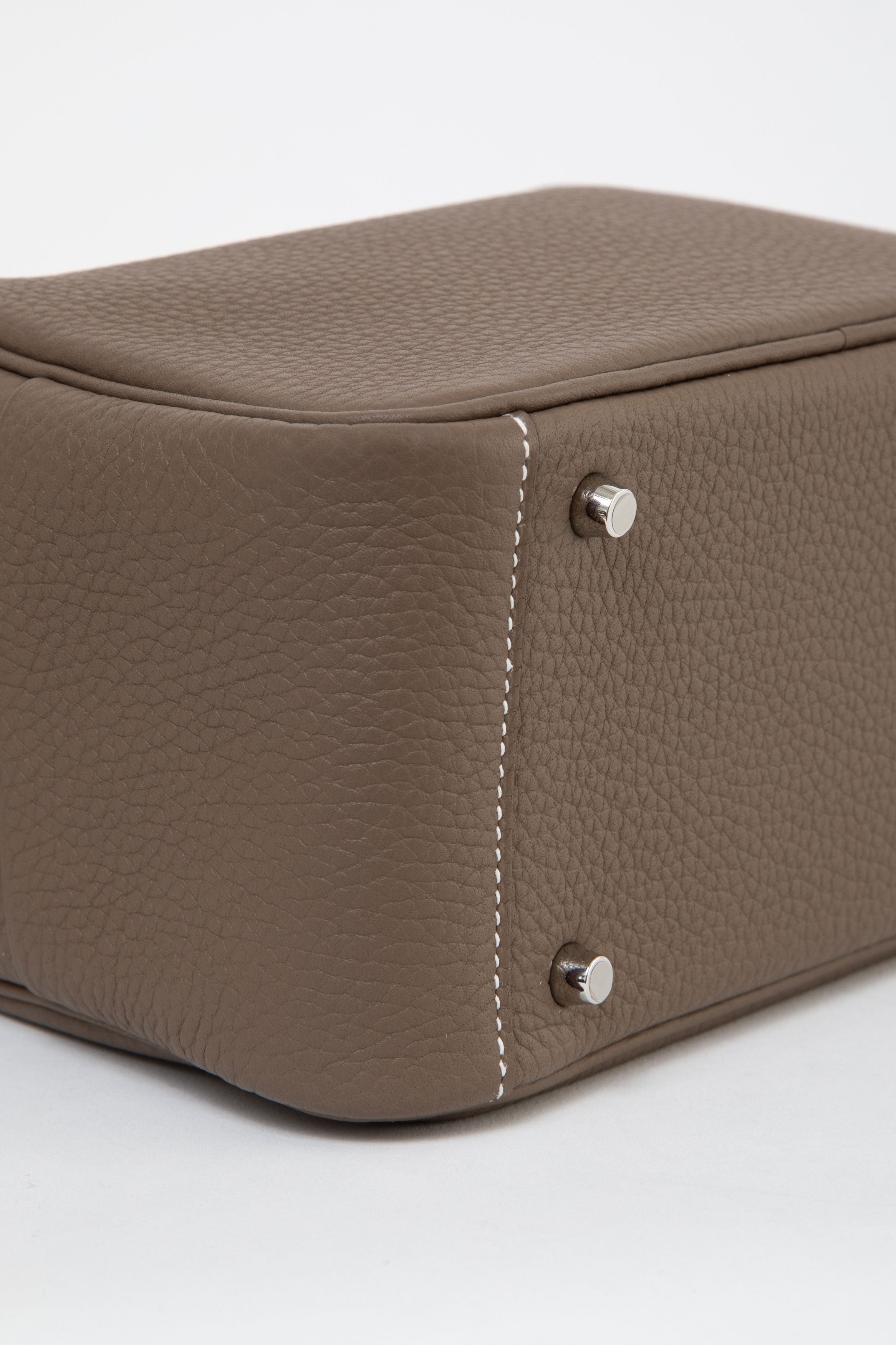 Hermès 2024 Etoupe Clemence Leather Mini Lindy