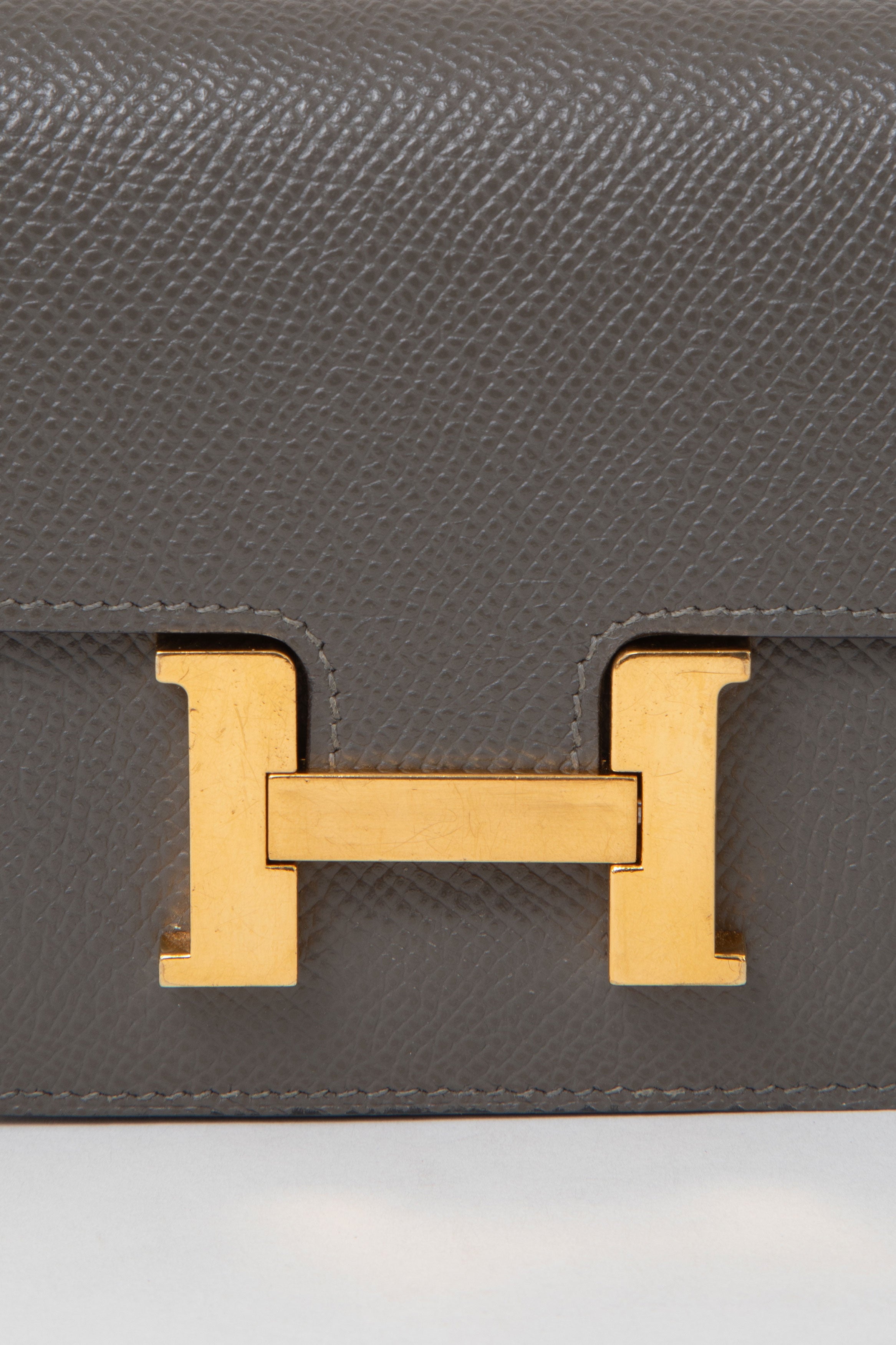 Hermès 2022 Etain Epsom Leather Constance Slim Wallet