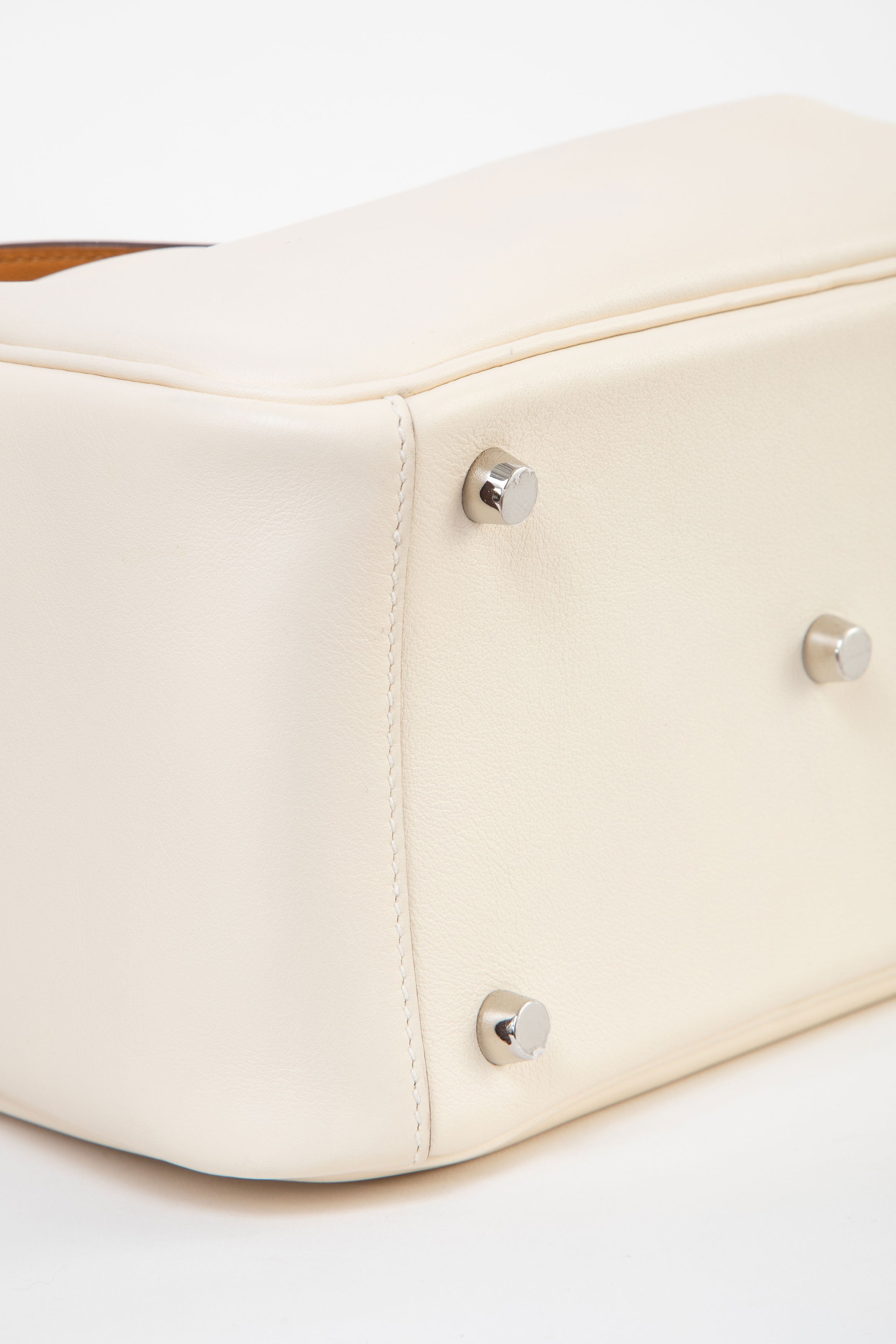 Hermes 2021 White Swift Leather Lindy 26