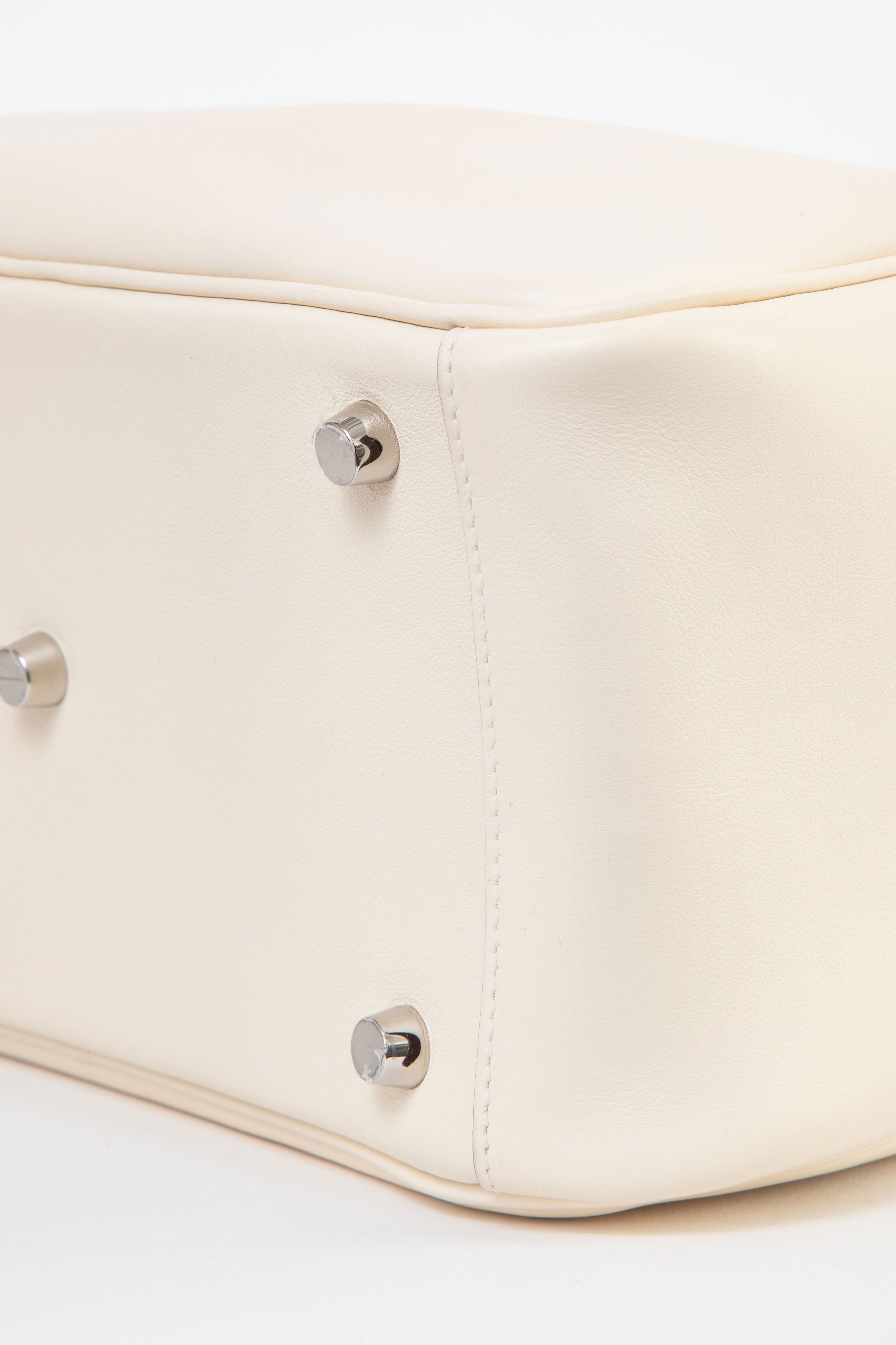 Hermes 2021 White Swift Leather Lindy 26