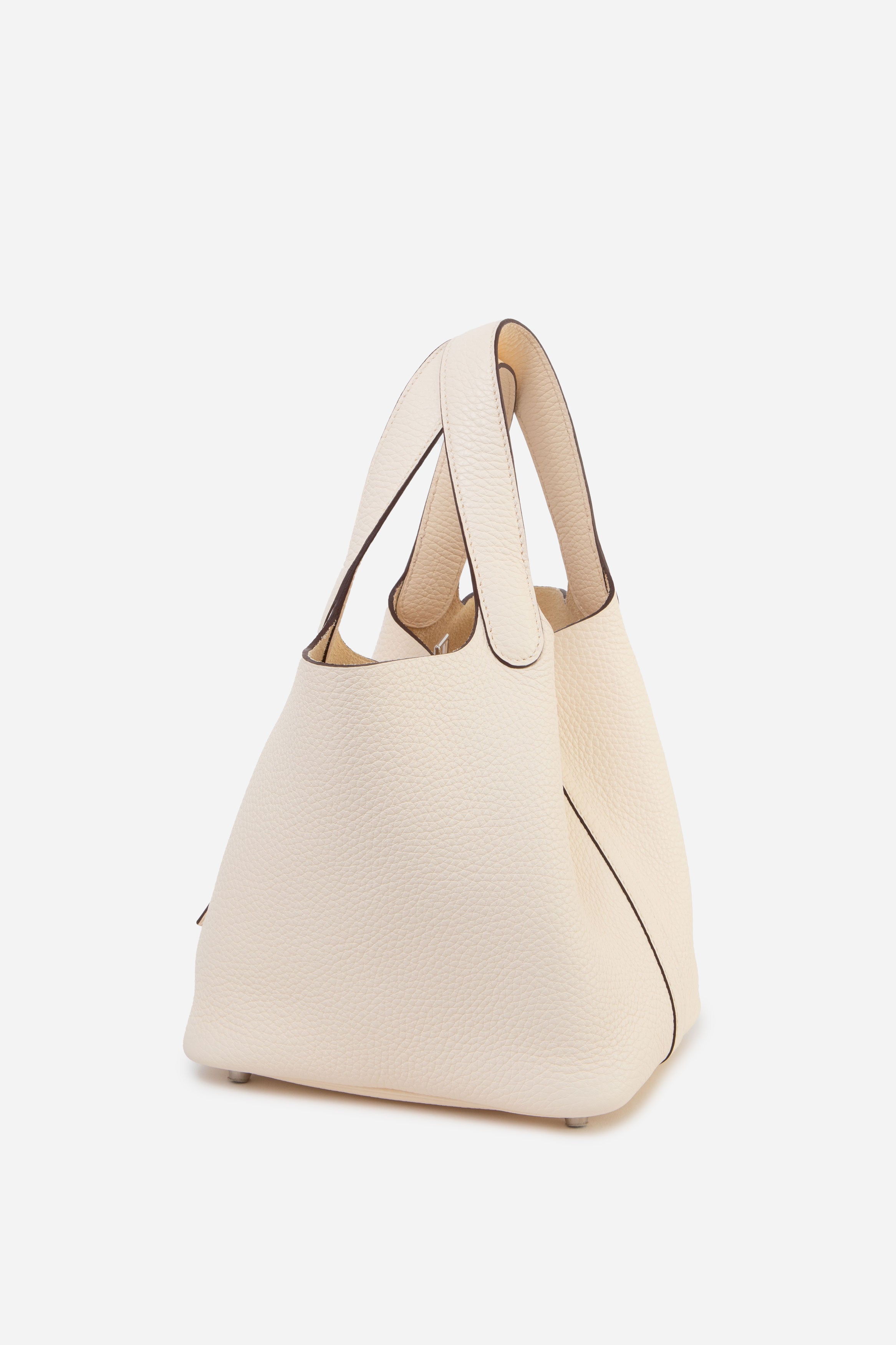 Hermes 2024 White Togo Leather PHW Picotin 18