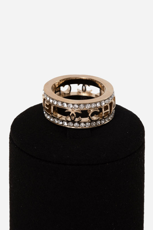 Pre-Owned Chanel 2020 Crystal Logo Ring