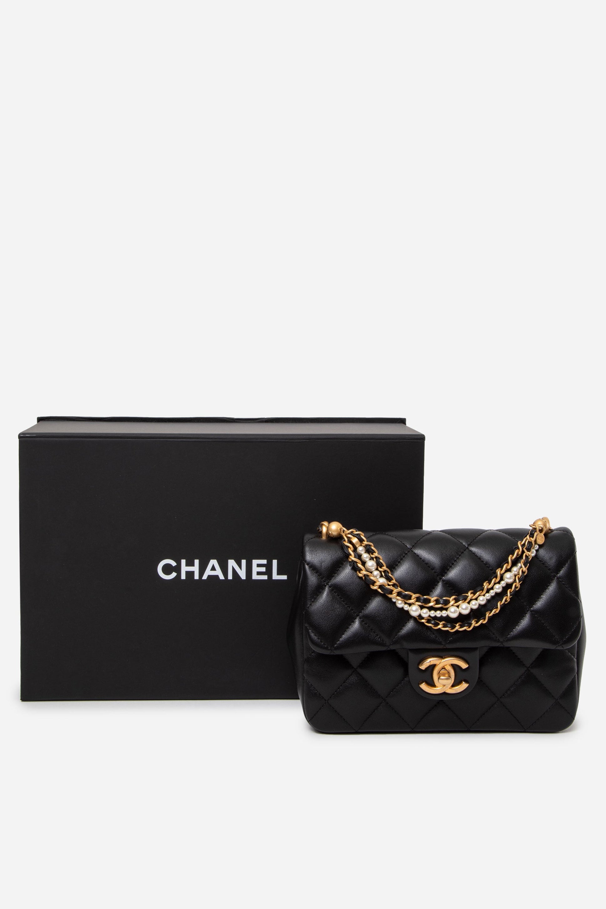 Pre-Owned Chanel 24P Black Lambskin Mini Square Flap Bag Chain Pearl