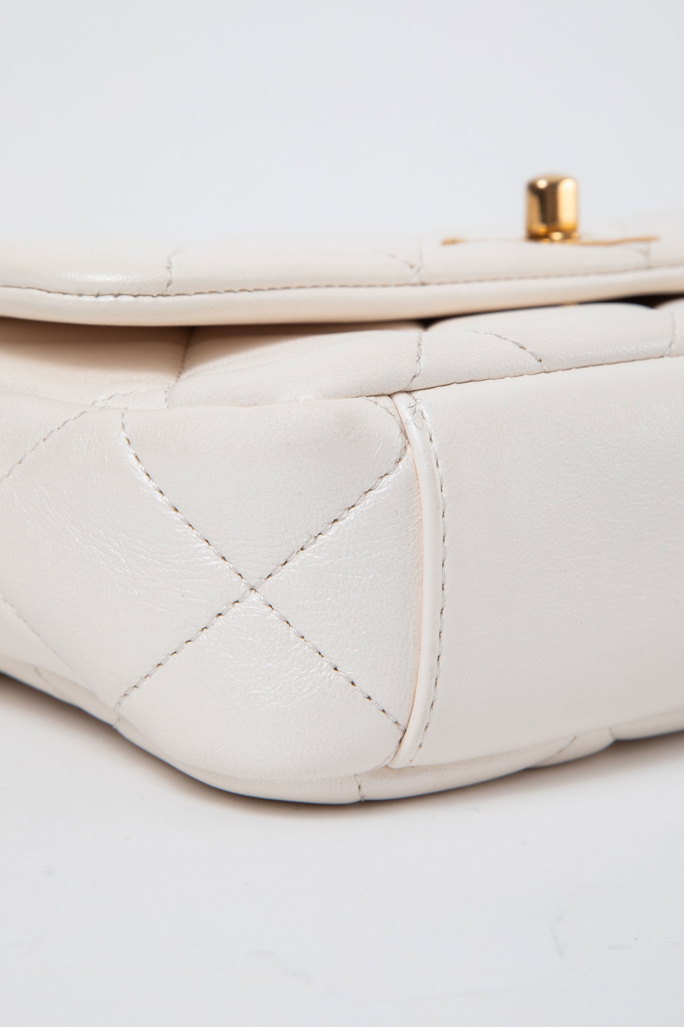 Pre-Owned Chanel 2024 Lambskin Quilted Logo Chain Mini Flap Bag