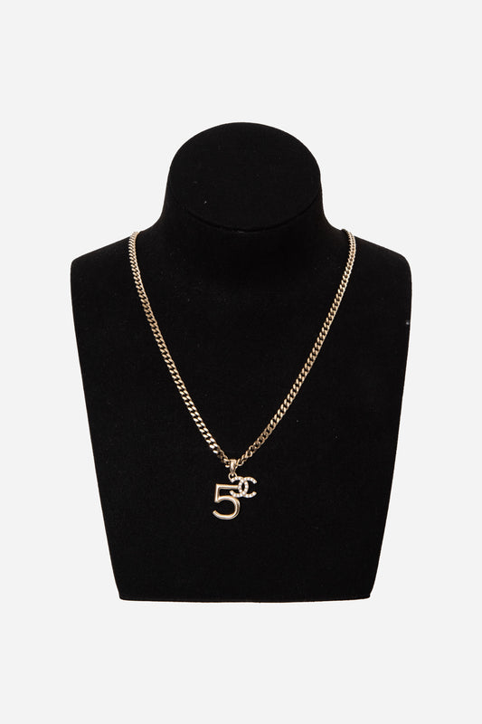 Pre-Owned Chanel 2021 No.5 Crystal CC Logo Pendant Necklace