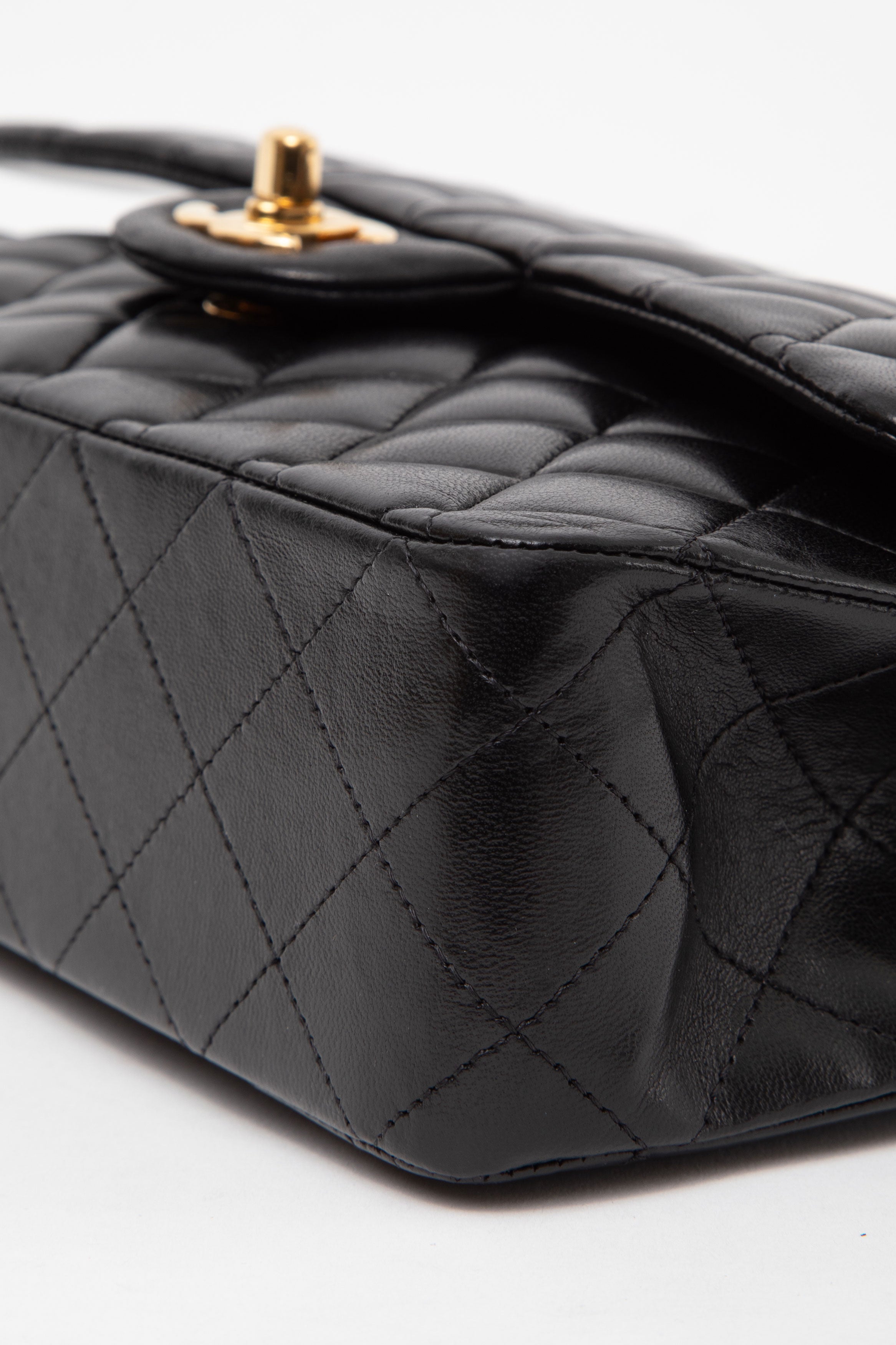 Pre-Owned Chanel 2013–2014 Black Lambskin Medium Classic Double Flap Bag