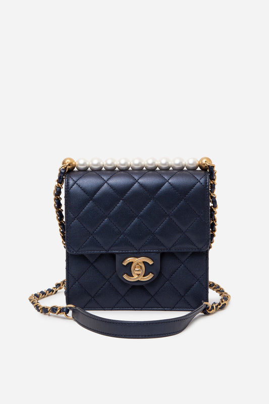 Pre-Owned Chanel 2019 Navy Lambskin Samll Pearl Flap Crossbody Bag