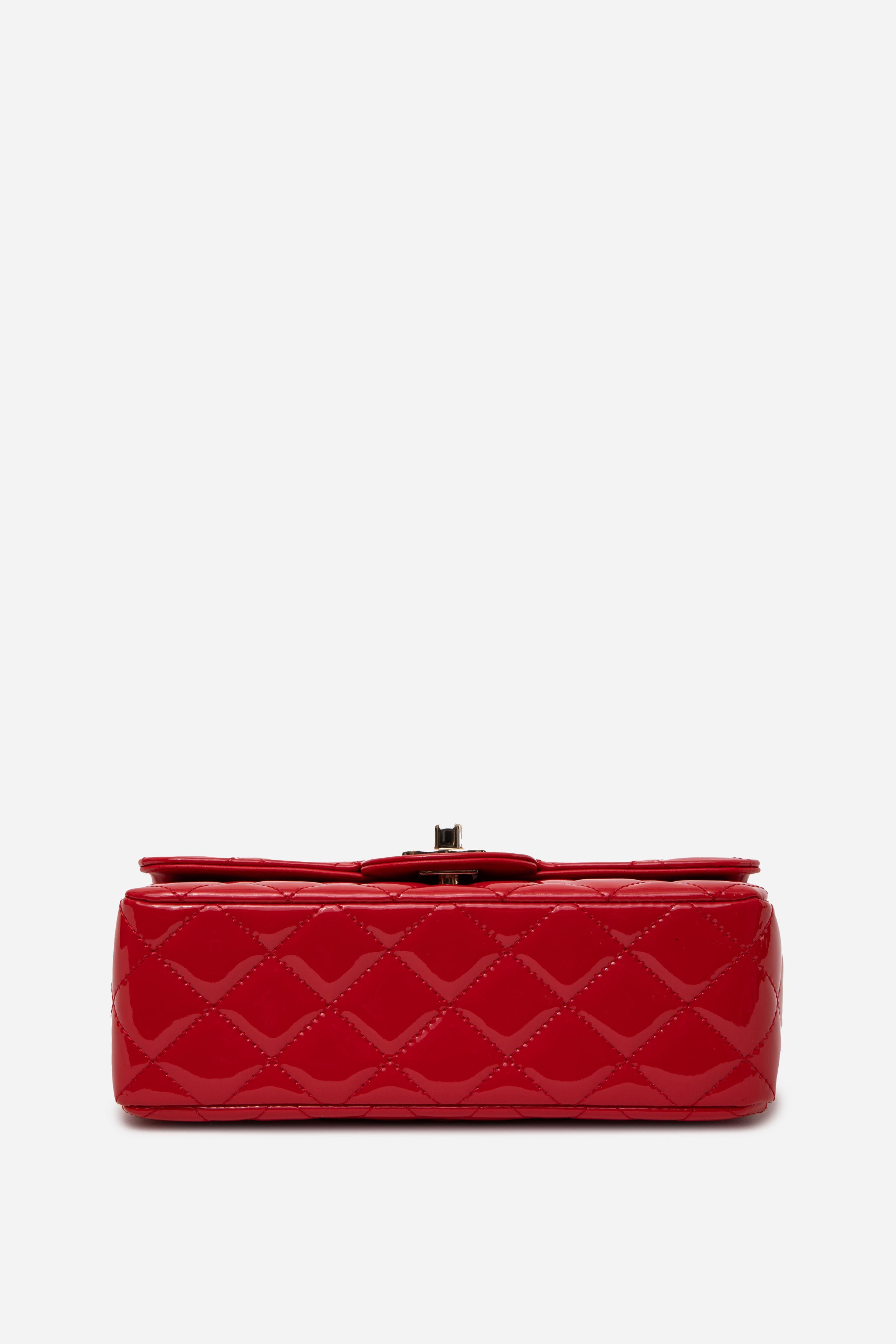 Pre-Owned Chanel 2019 Red Patent Leather Mini Rectangle Flap Bag