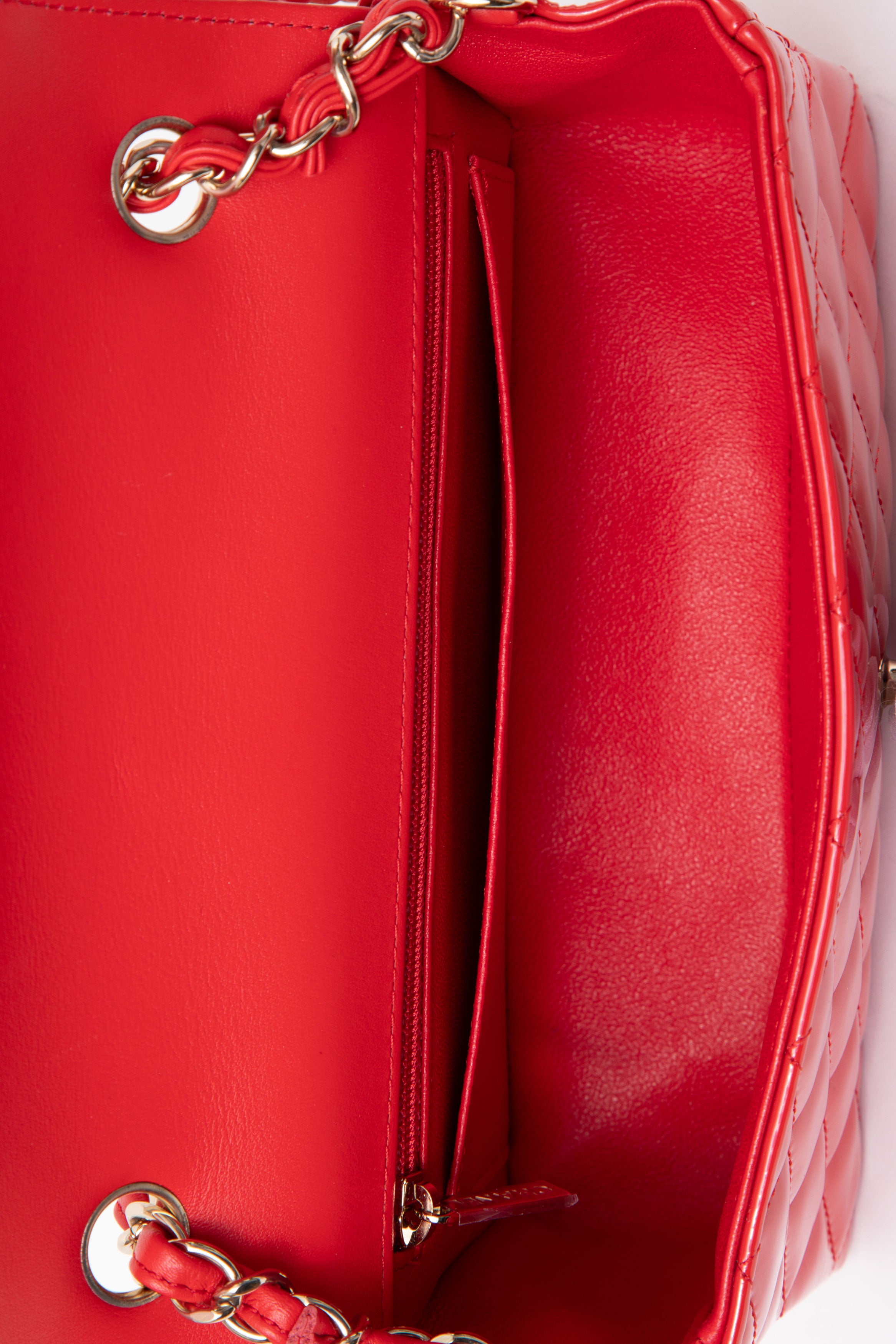 Pre-Owned Chanel 2019 Red Patent Leather Mini Rectangle Flap Bag