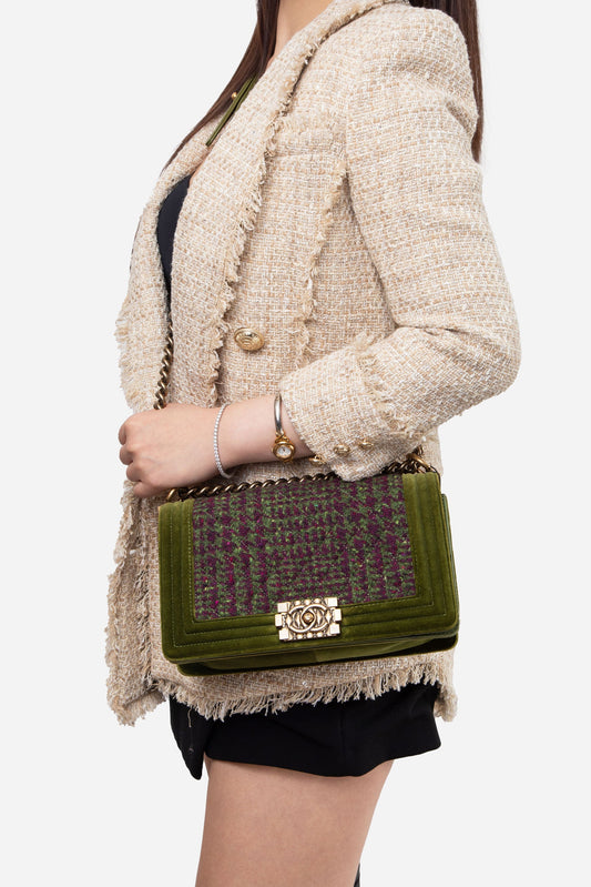 Pre-Owned Chanel Velvet Tweed Medium Boy Flap