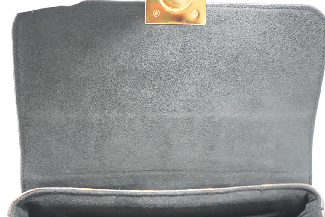 Louis Vuitton Monogram Locky BB